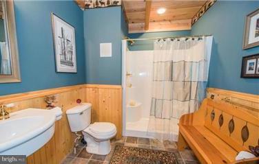 RIVER RIDGE - Residential