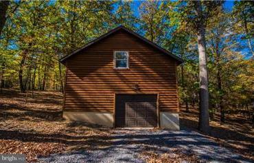 RIVER RIDGE - Residential