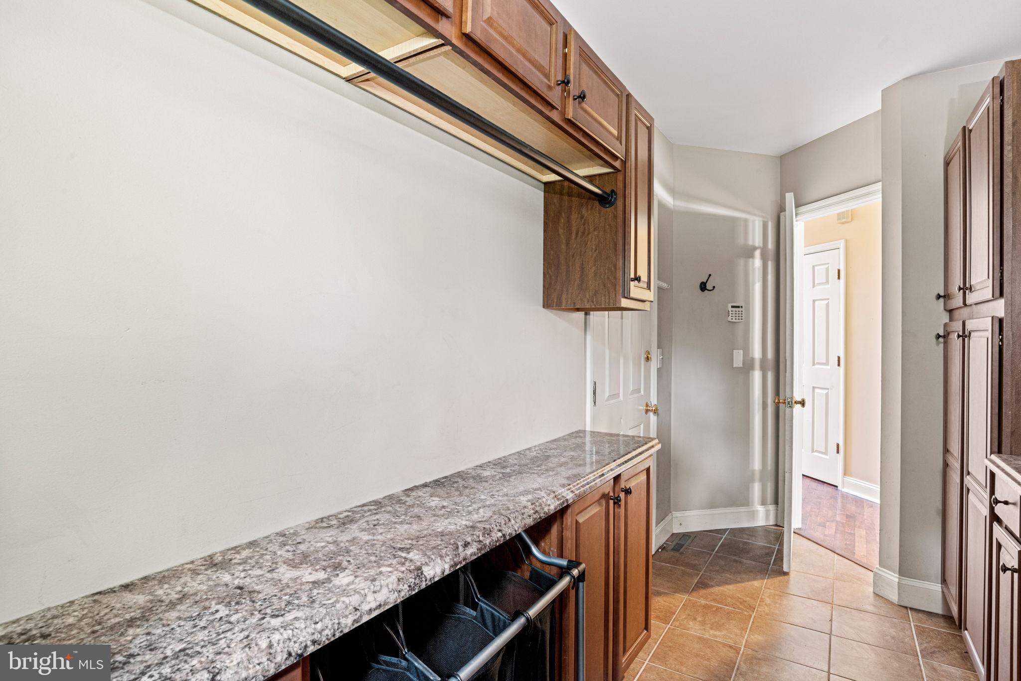 STONEY RUN - Residential