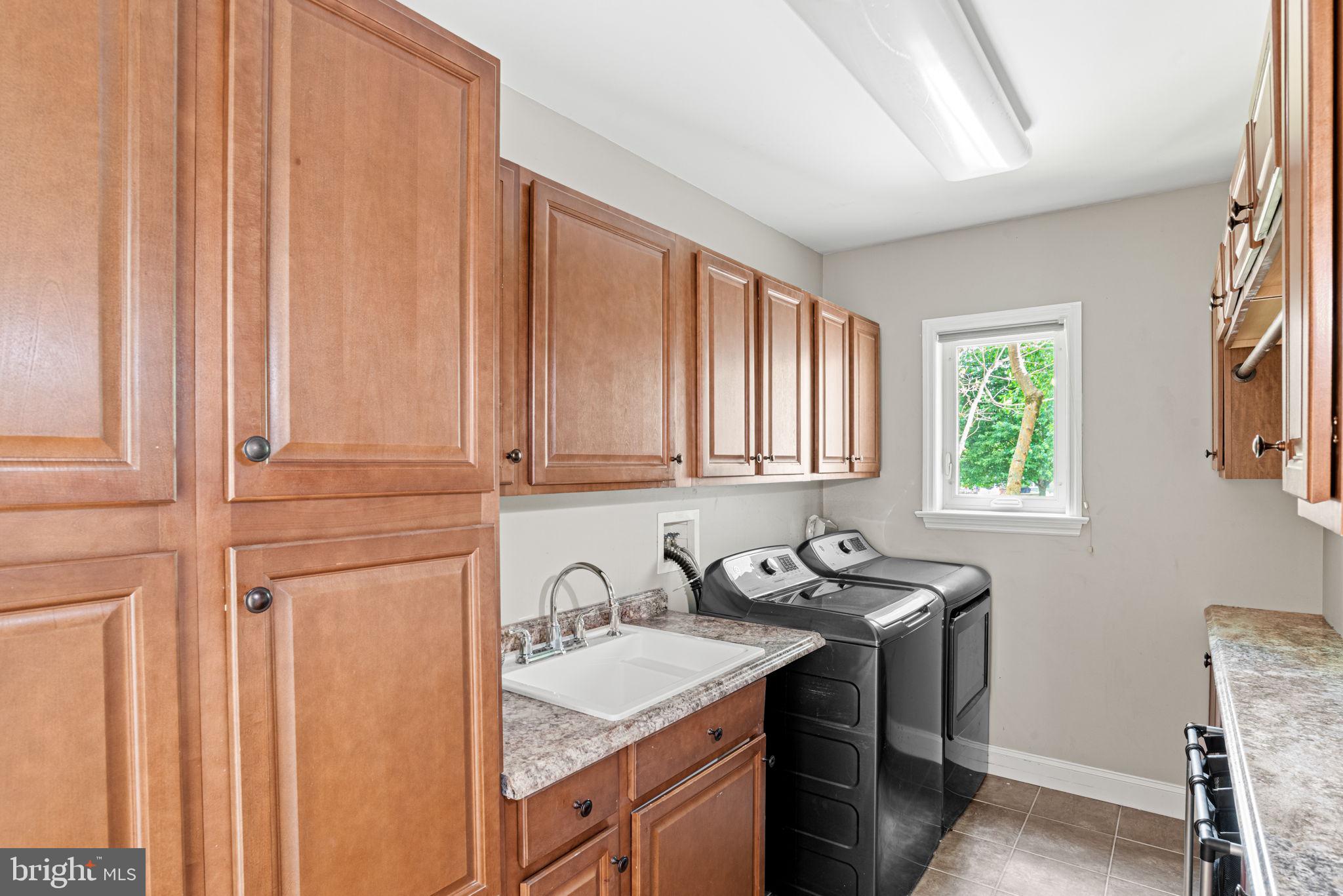 STONEY RUN - Residential