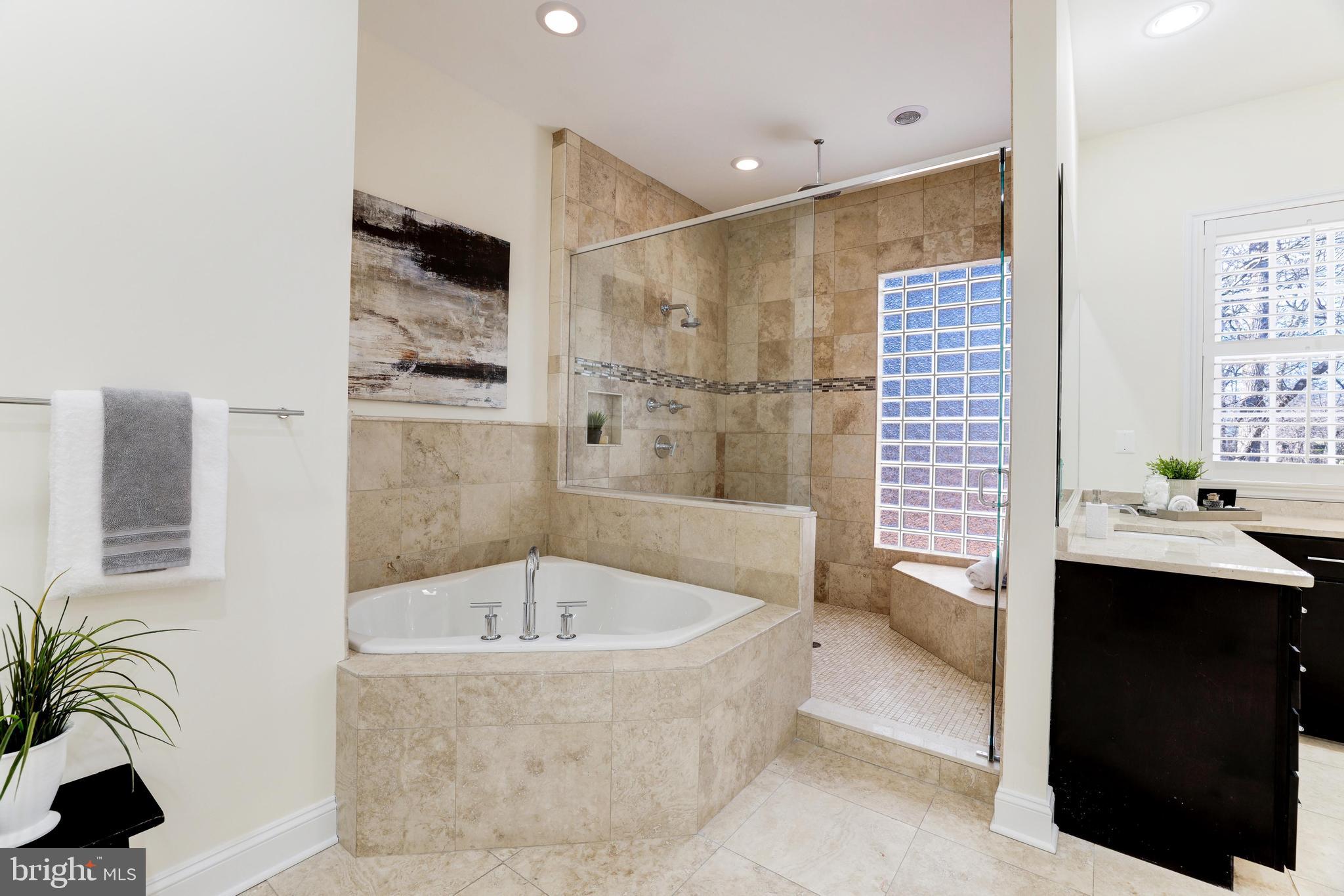 AVENEL - Residential