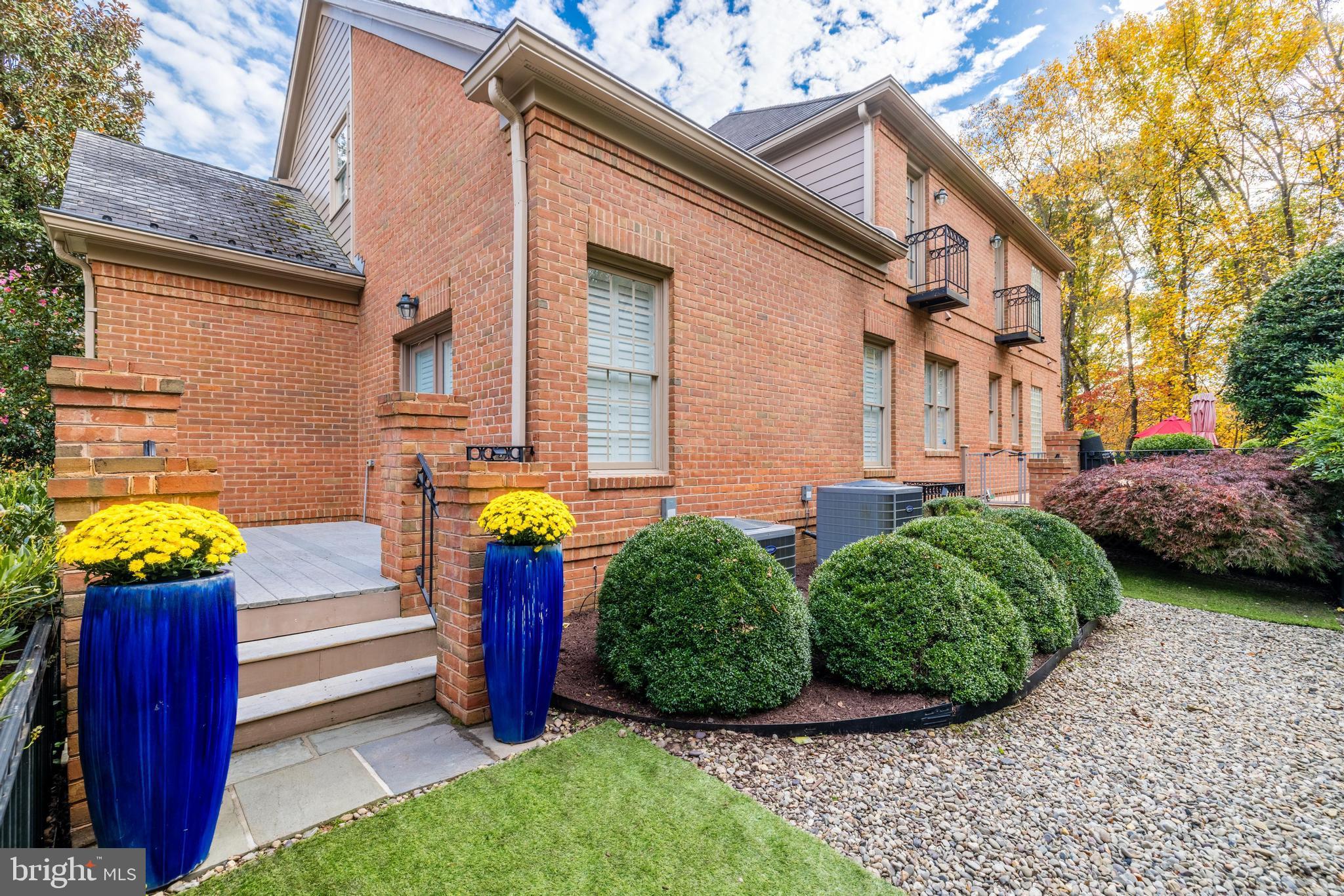 AVENEL - Residential