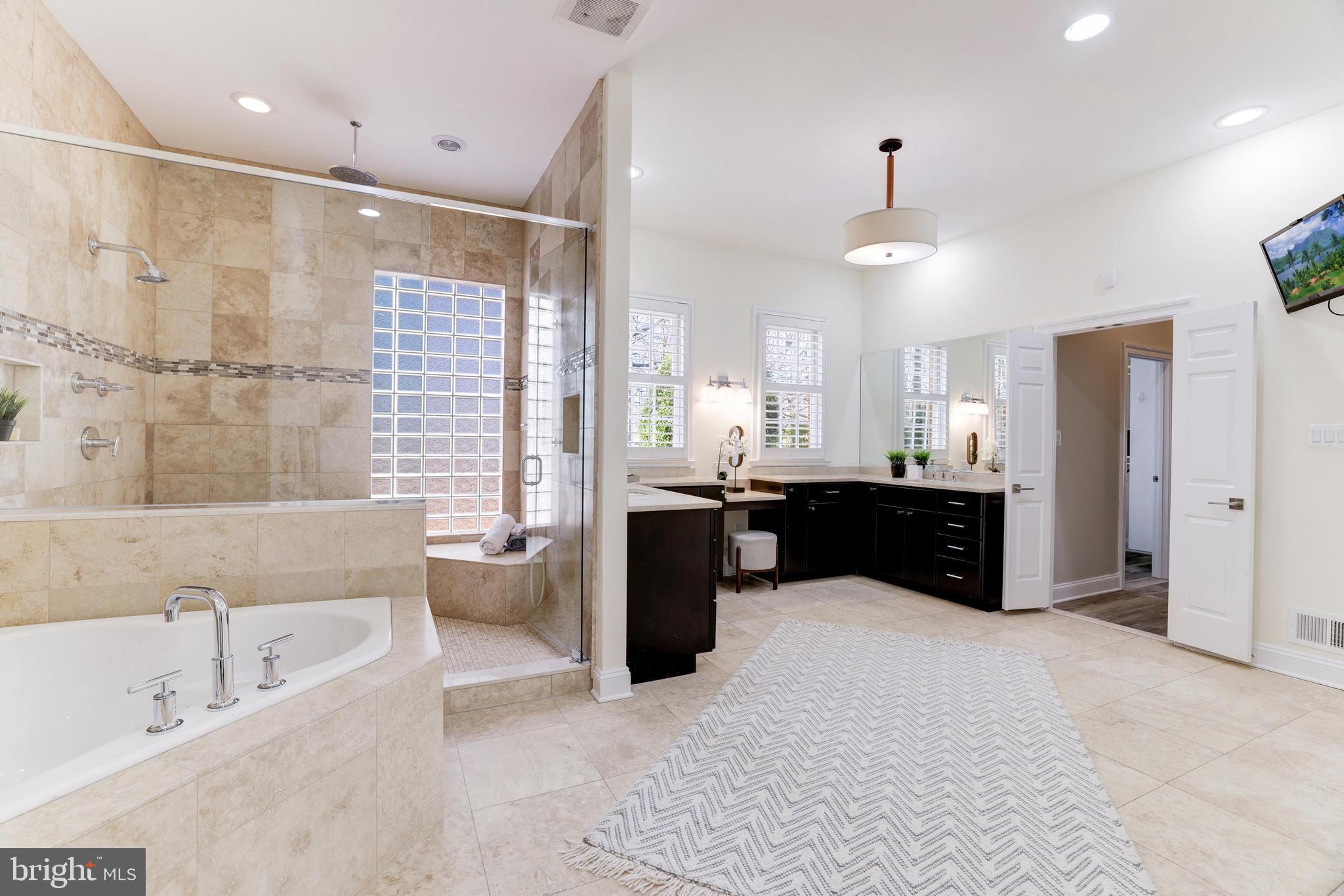 AVENEL - Residential