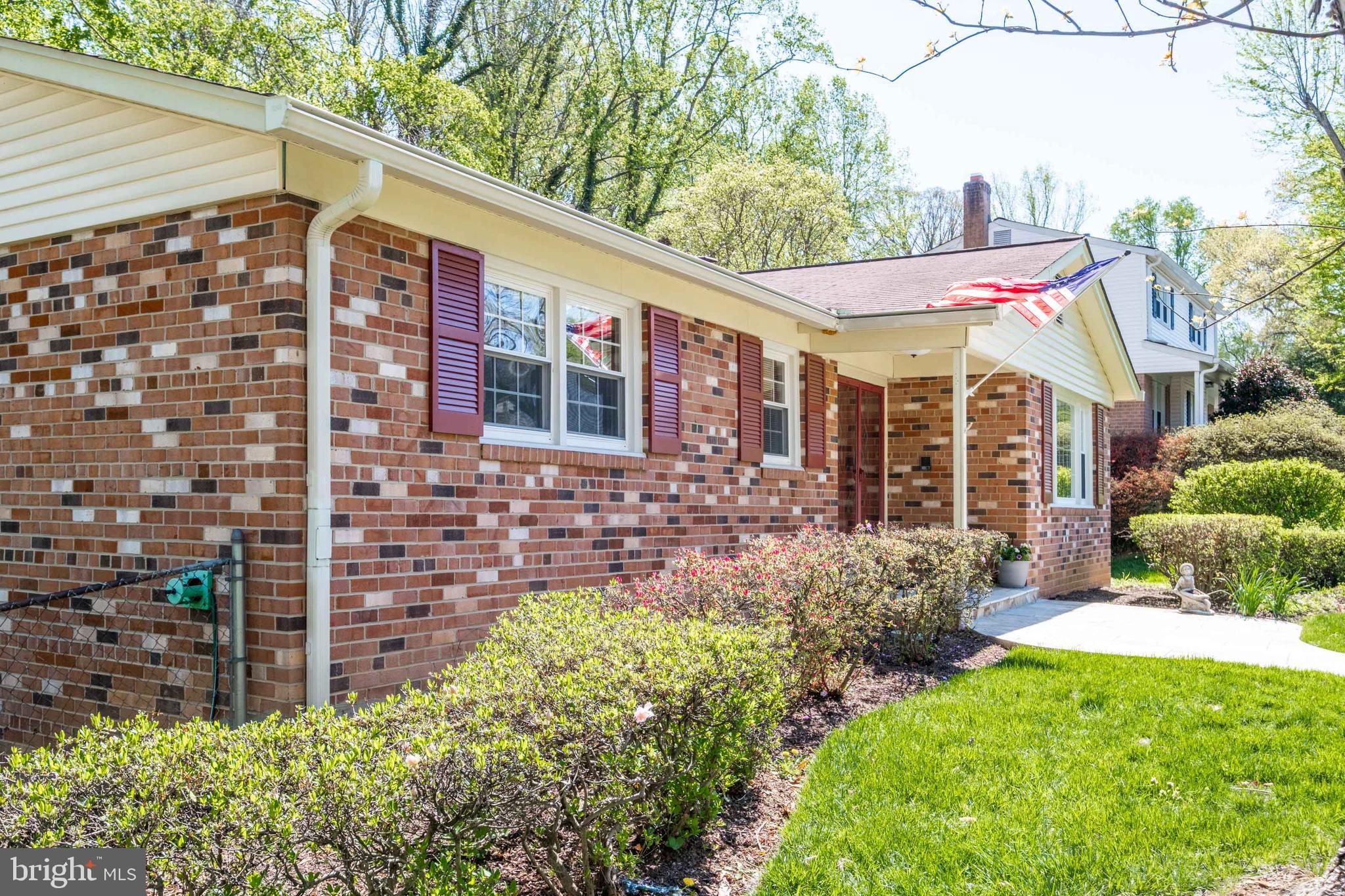 8709 POWDER HORN ROAD