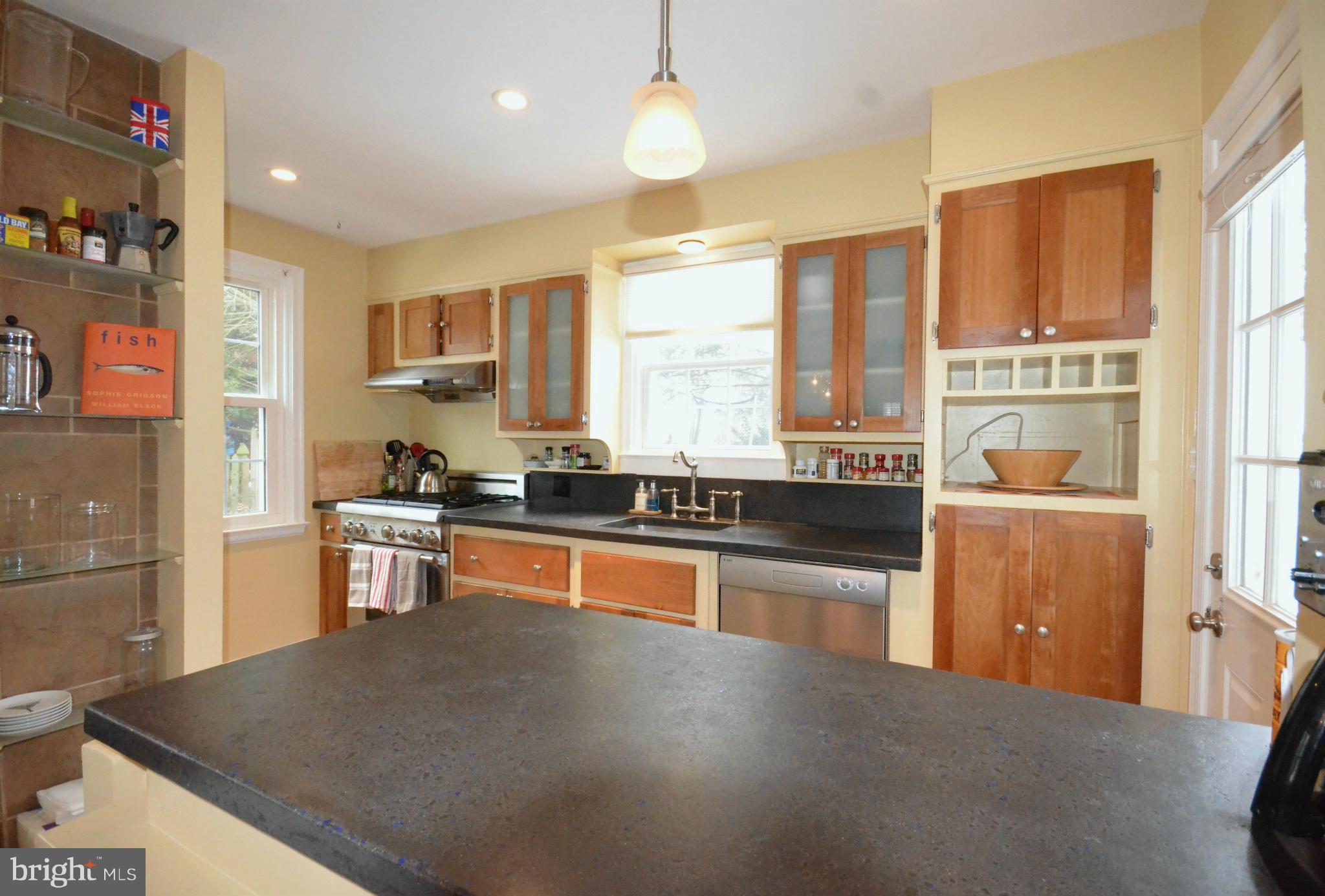 MOUNT WASHINGTON - Residential