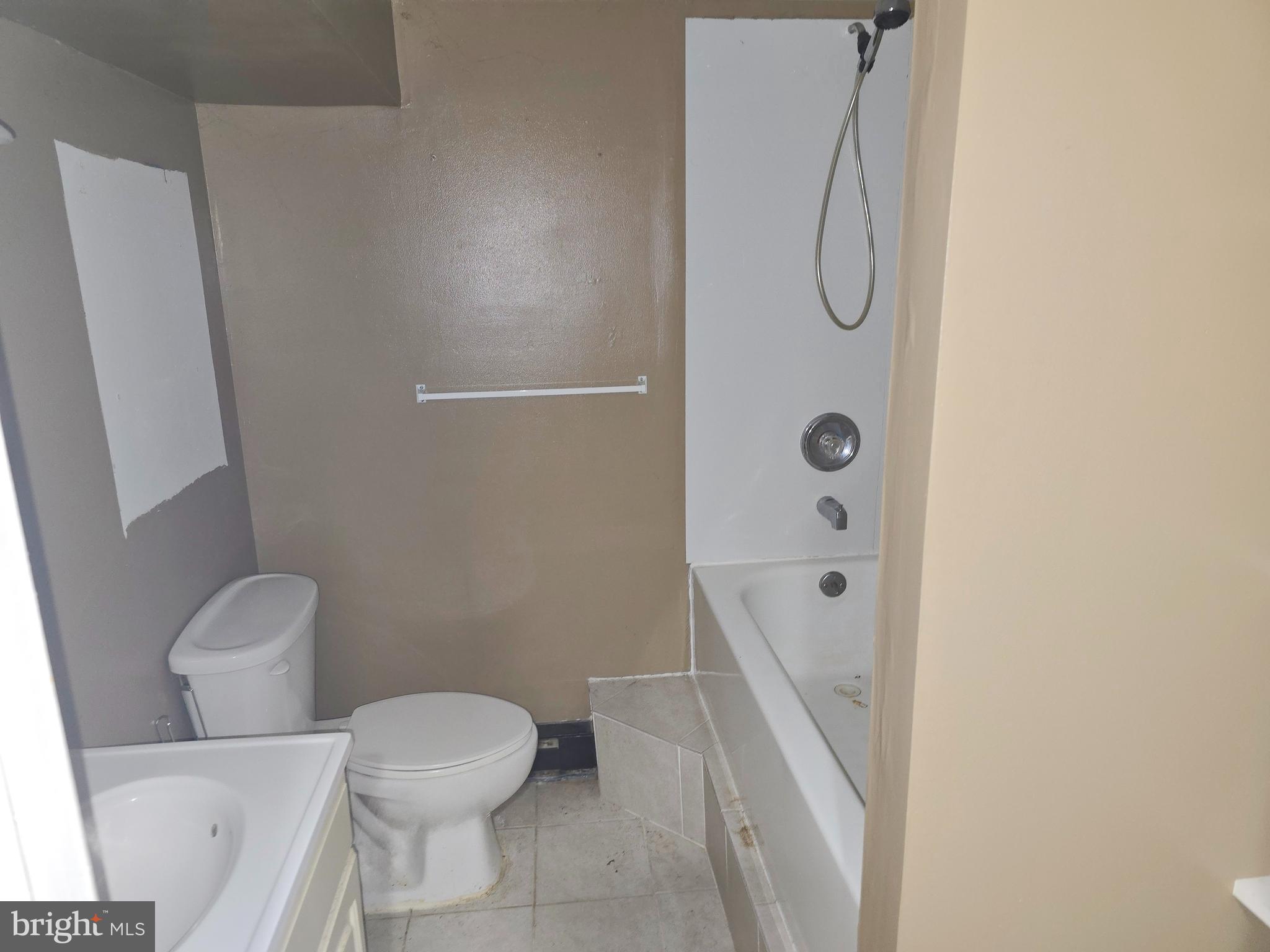 SUNRISE BEACH - Residential