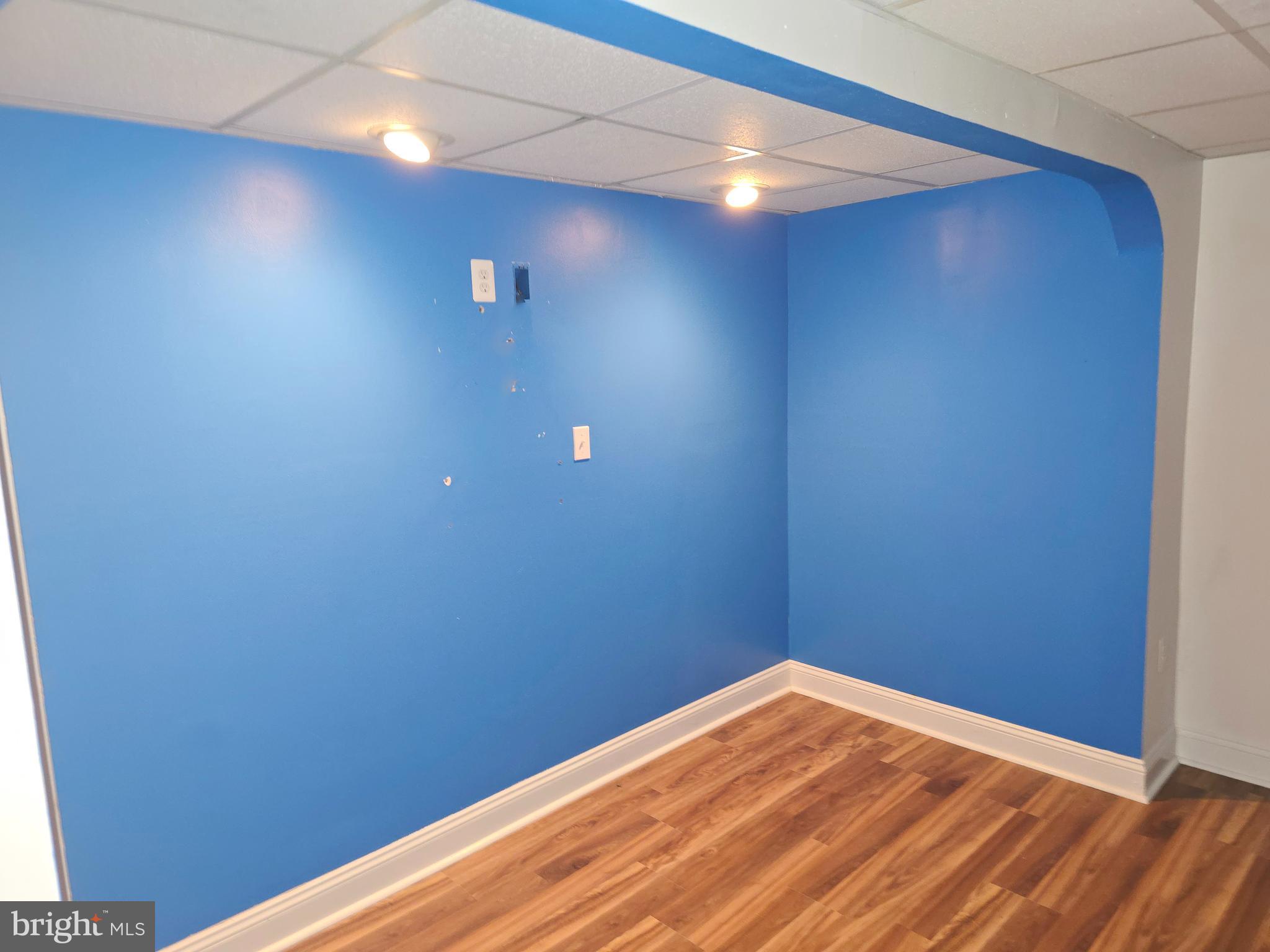 SUNRISE BEACH - Residential