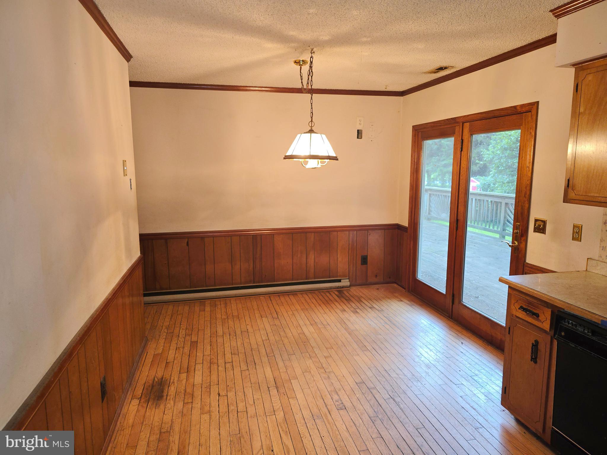 SUNRISE BEACH - Residential