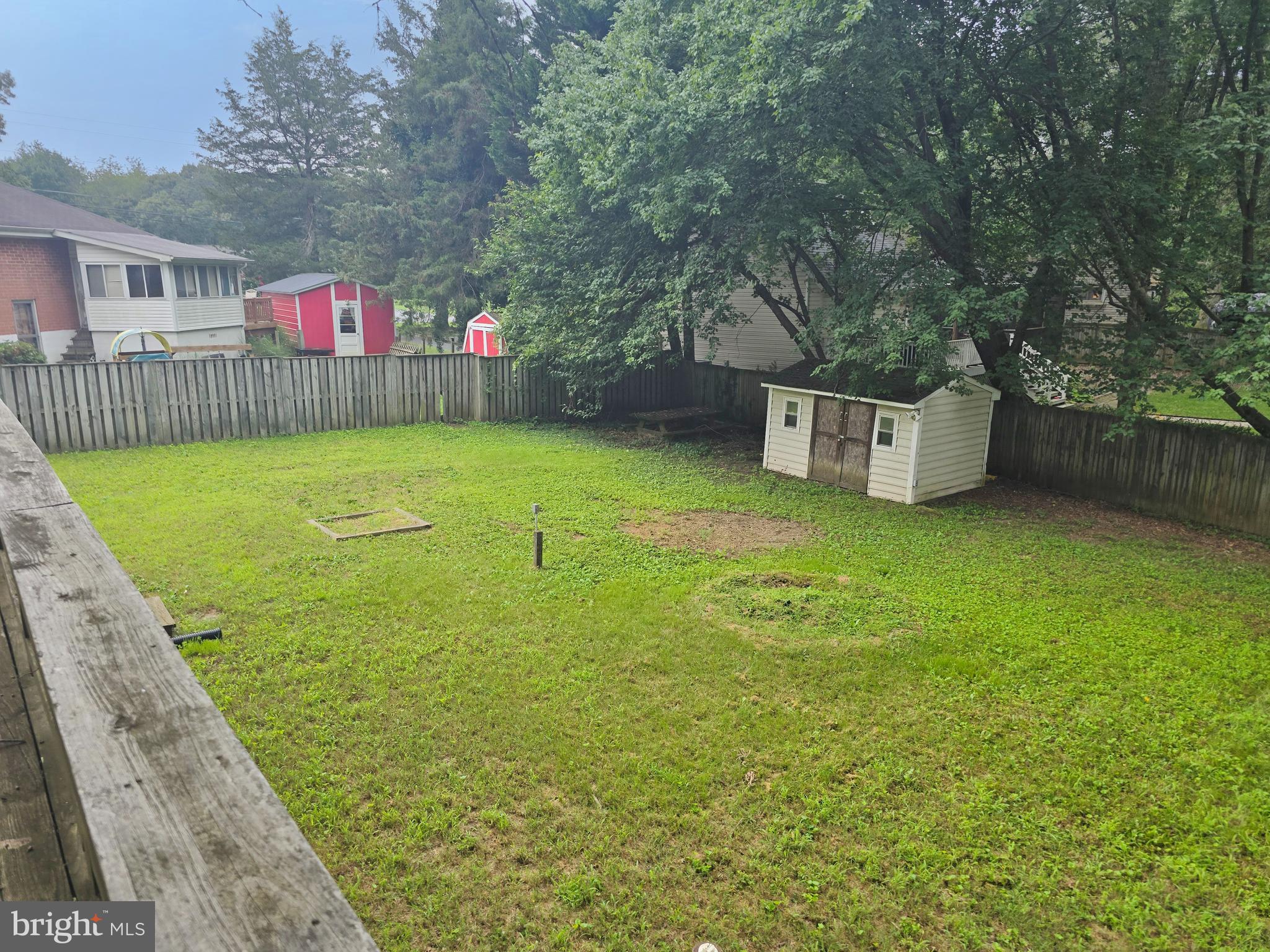 SUNRISE BEACH - Residential