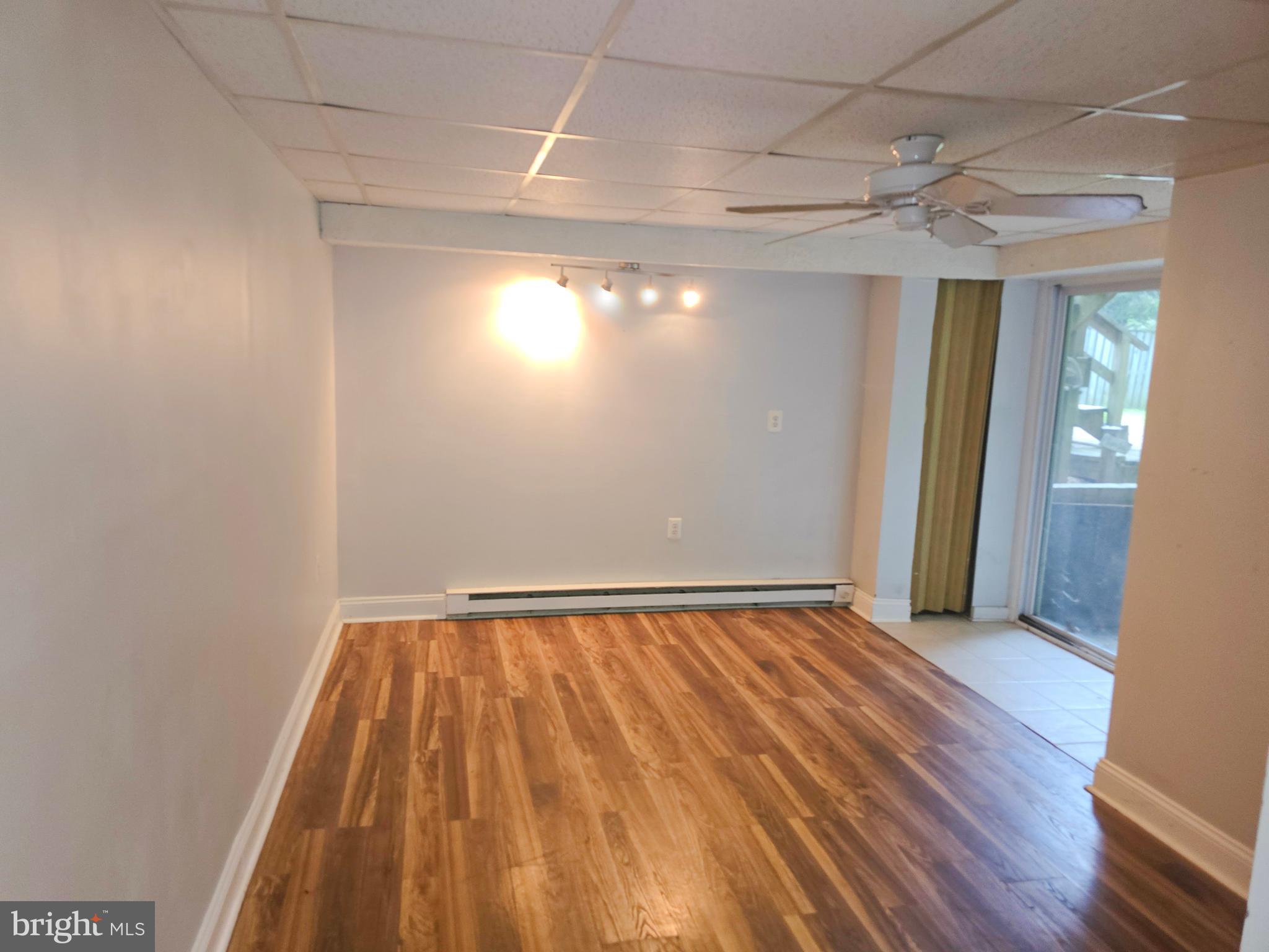 SUNRISE BEACH - Residential