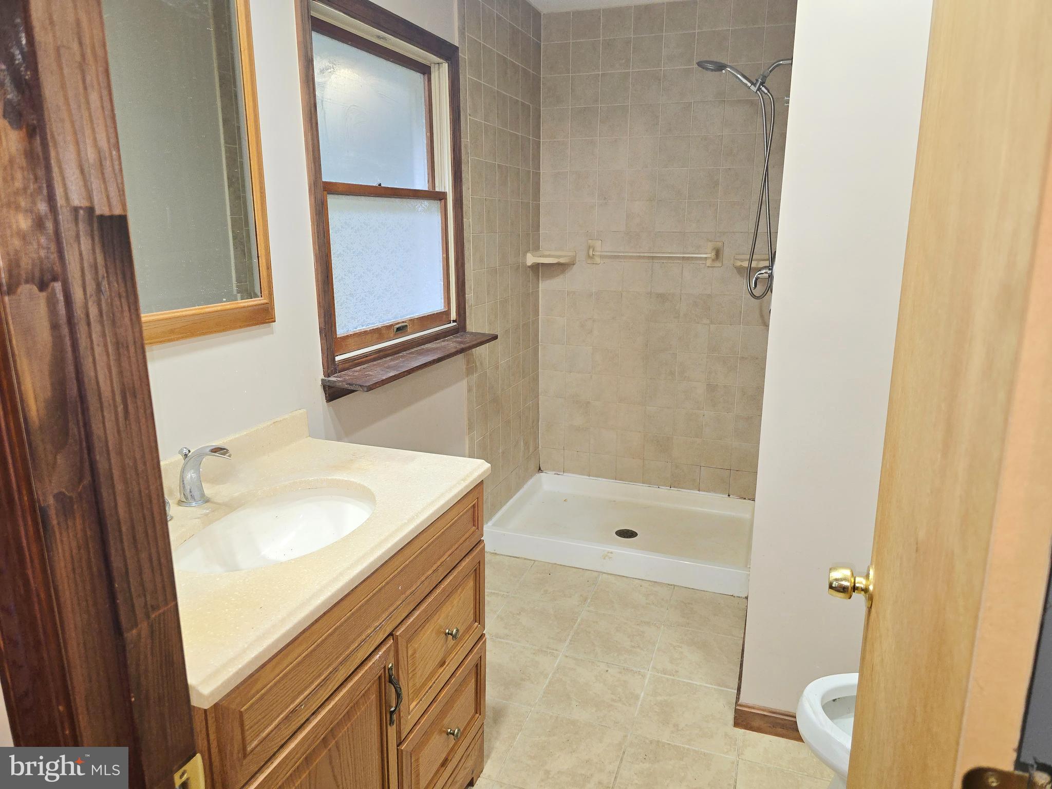 SUNRISE BEACH - Residential