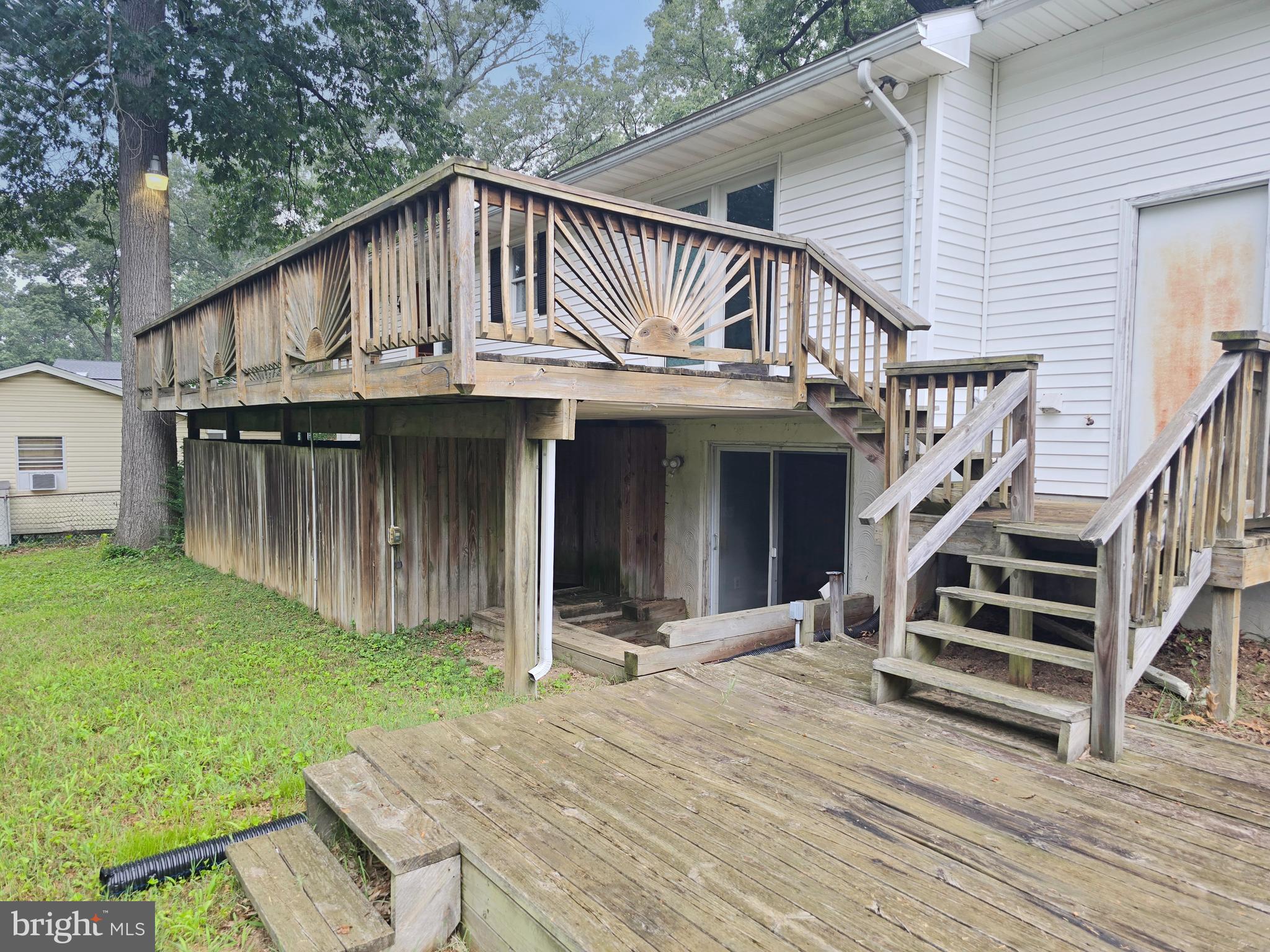 SUNRISE BEACH - Residential