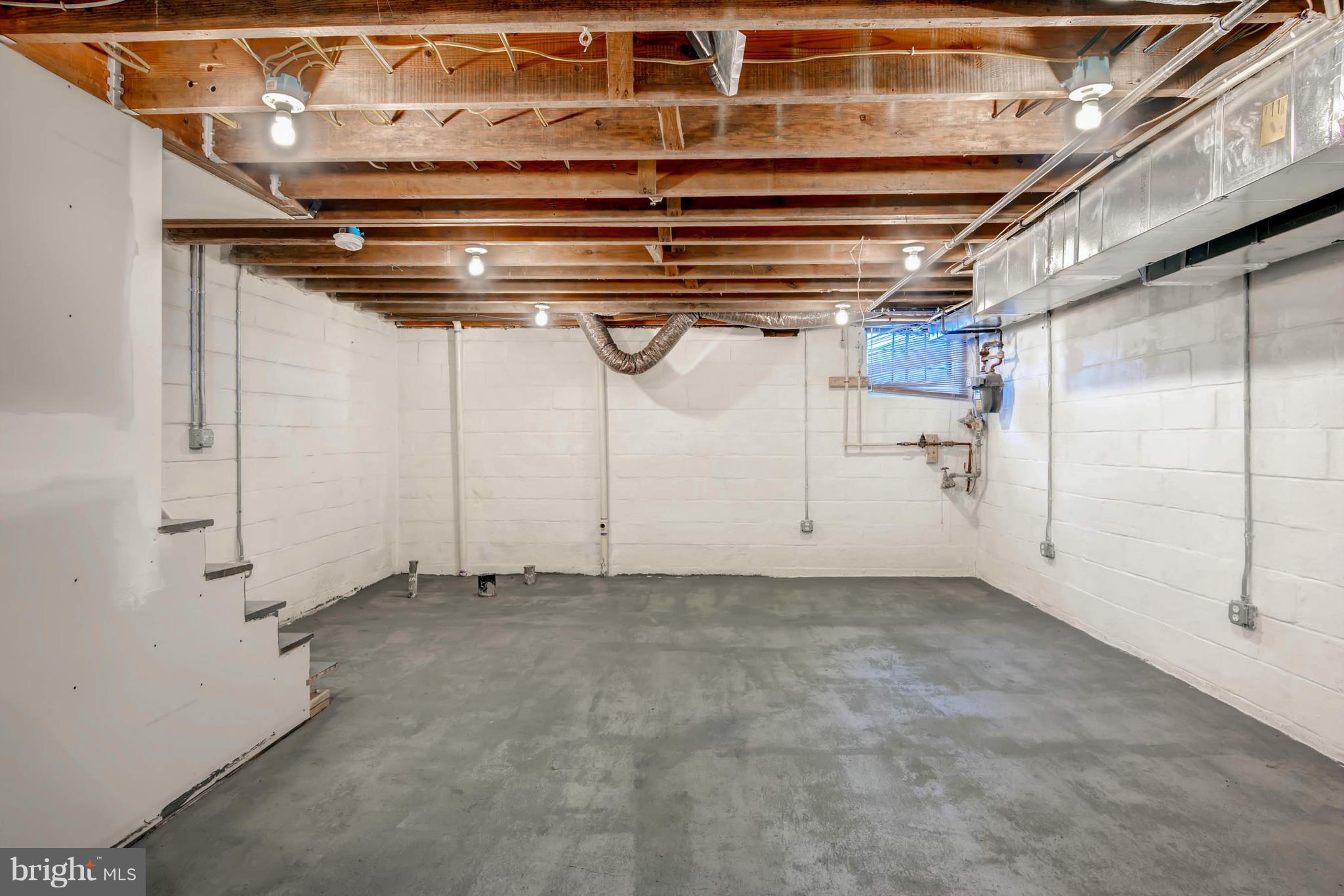 WEST INVERNESS - Residential