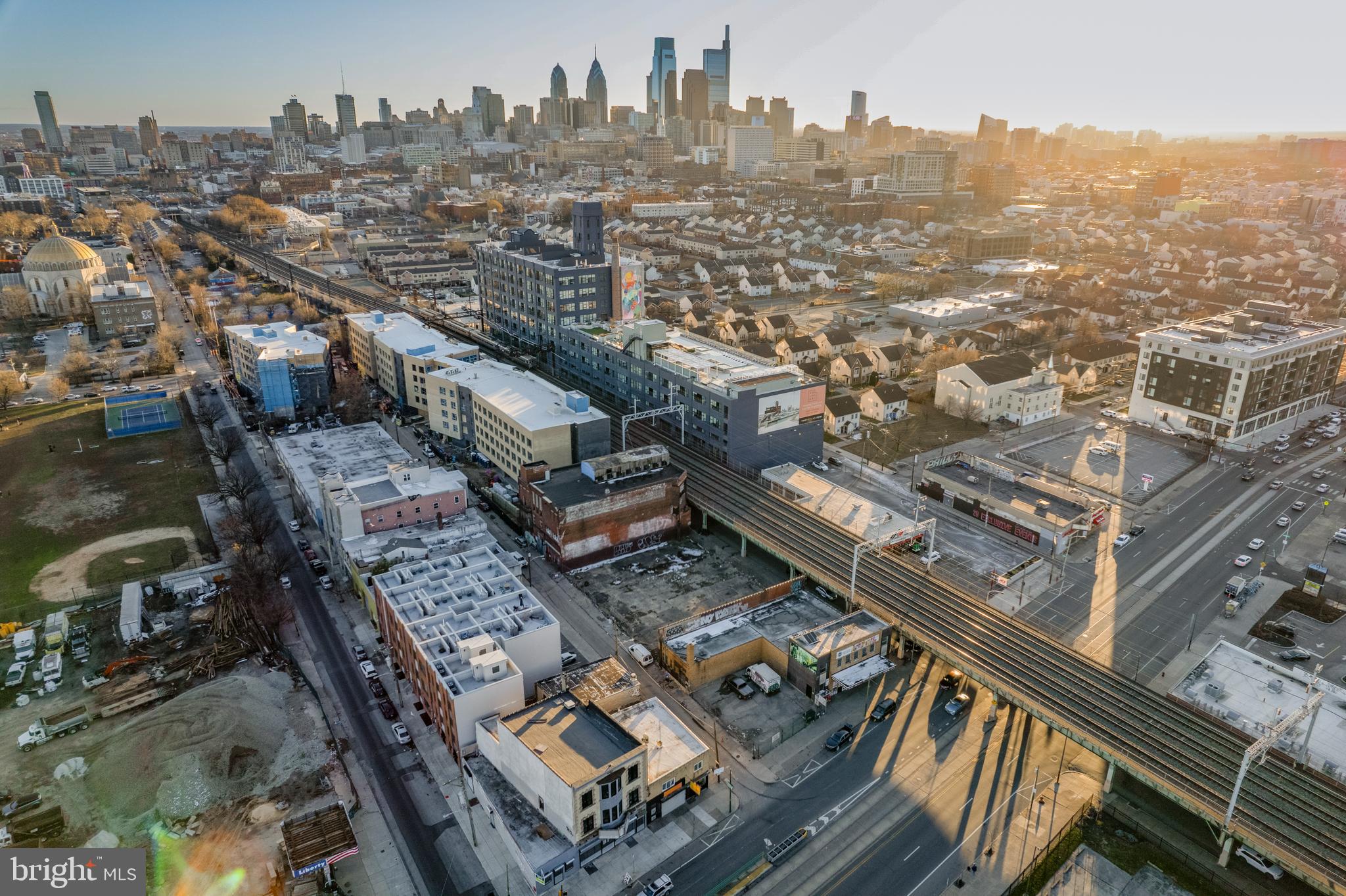 POPLAR - Commercial Lease