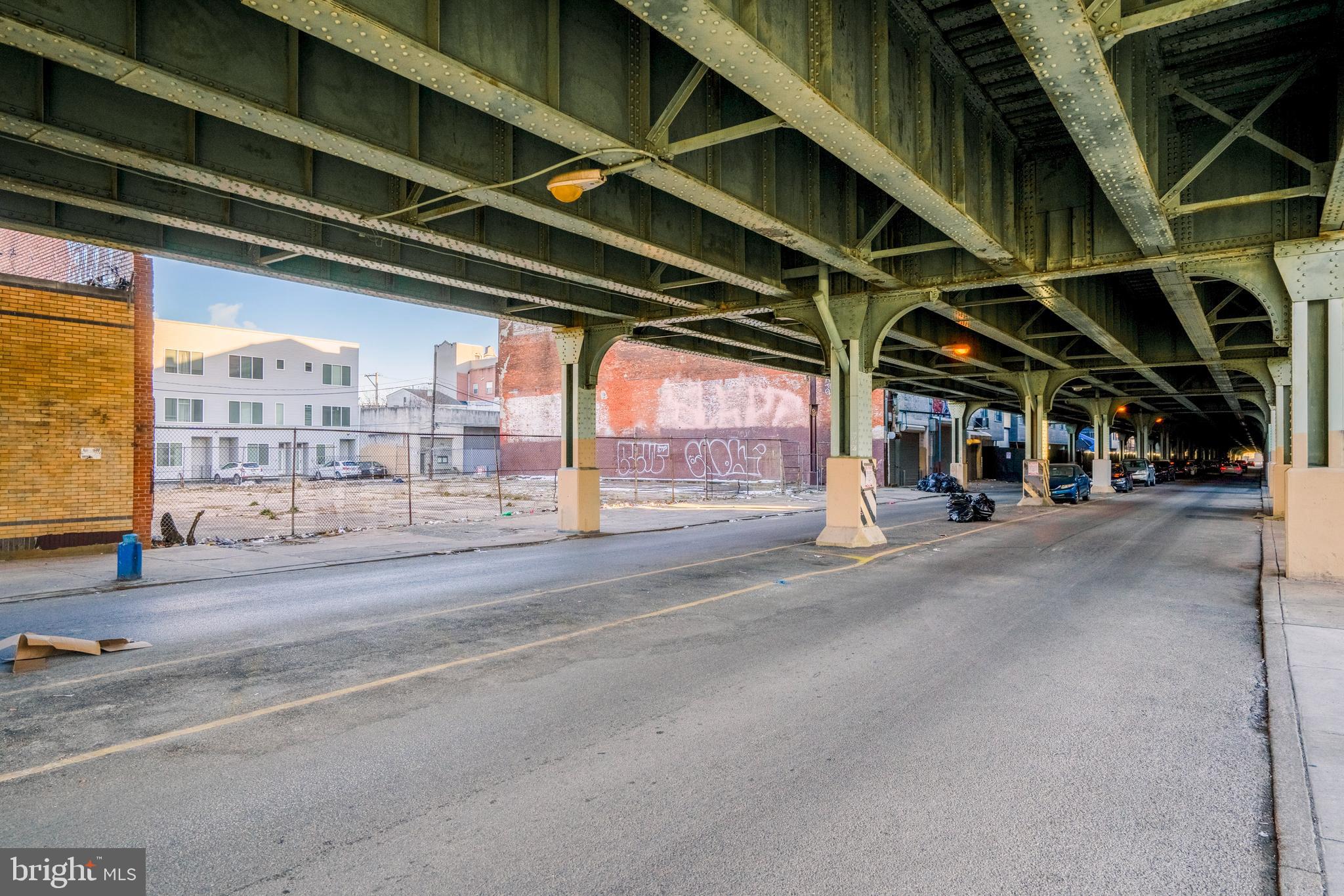 POPLAR - Commercial Lease