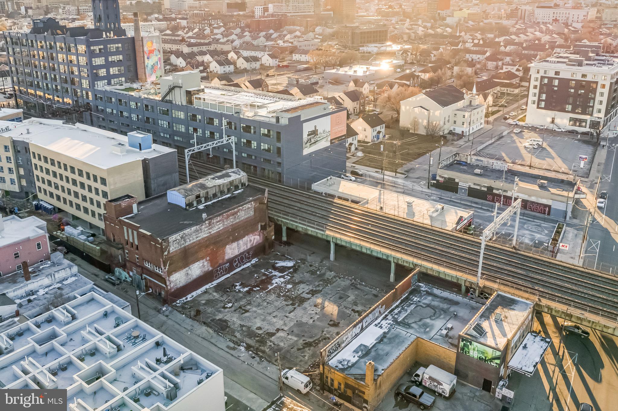 POPLAR - Commercial Lease