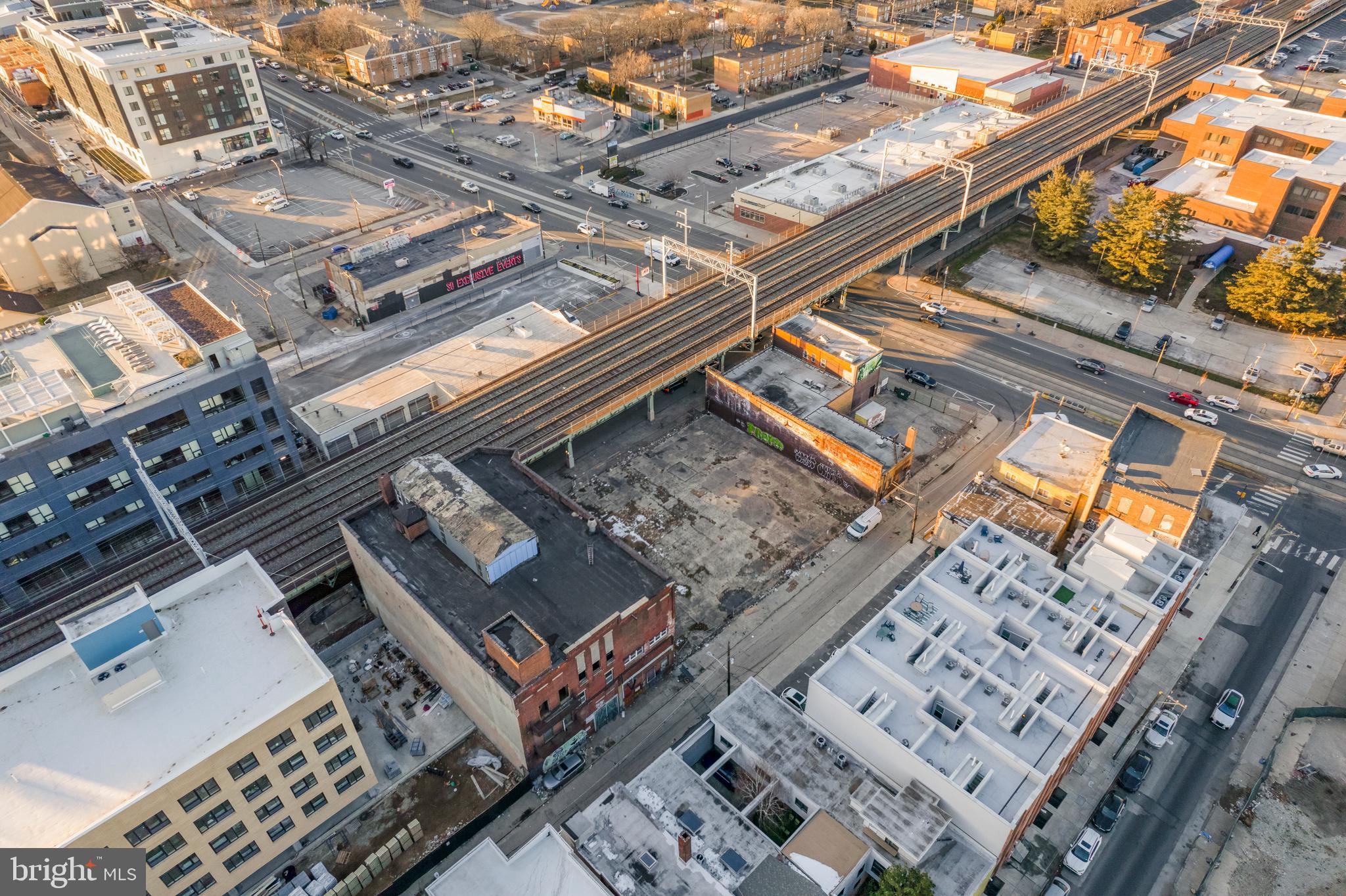 POPLAR - Commercial Lease