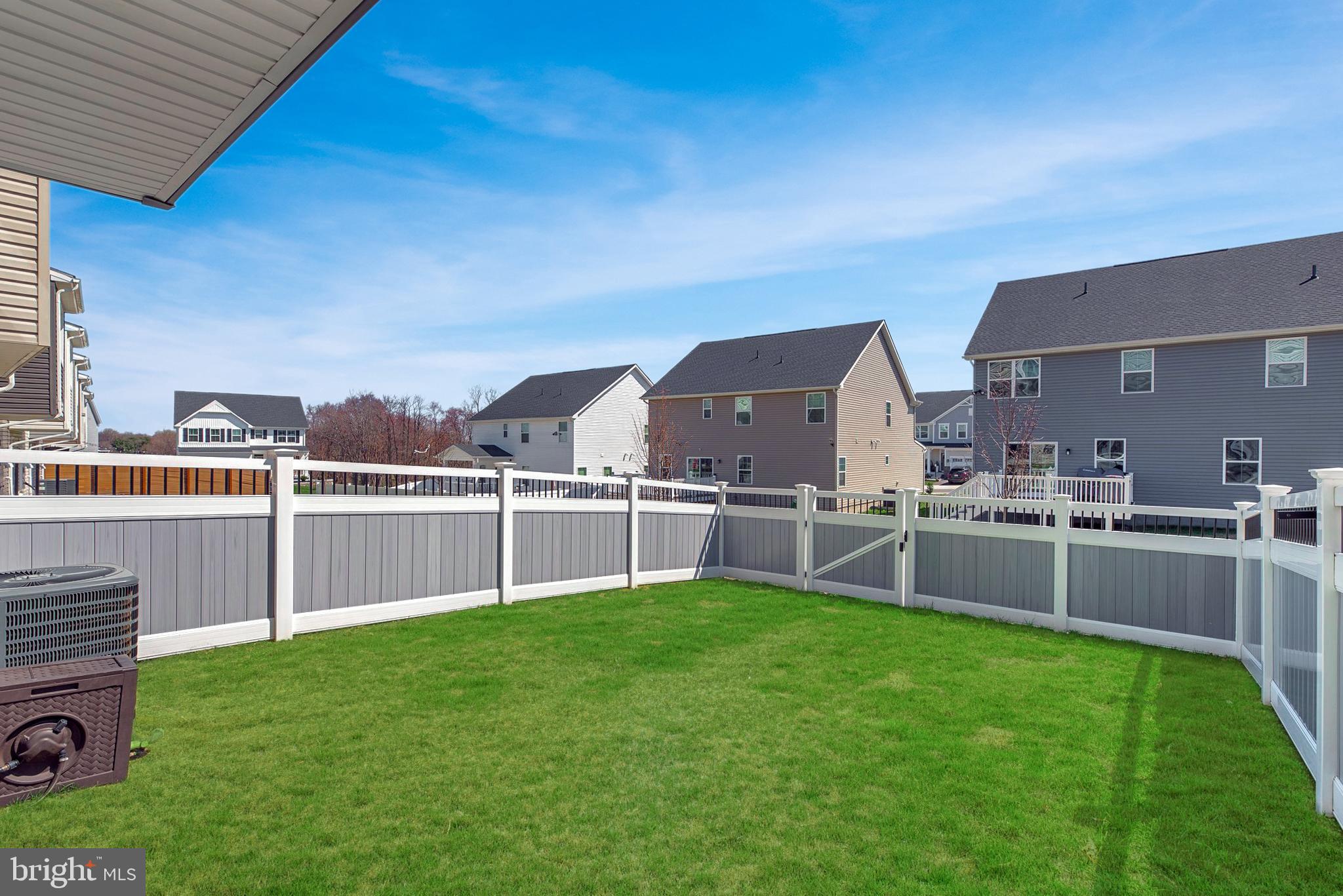 WELLINGTON FARMS - Residential