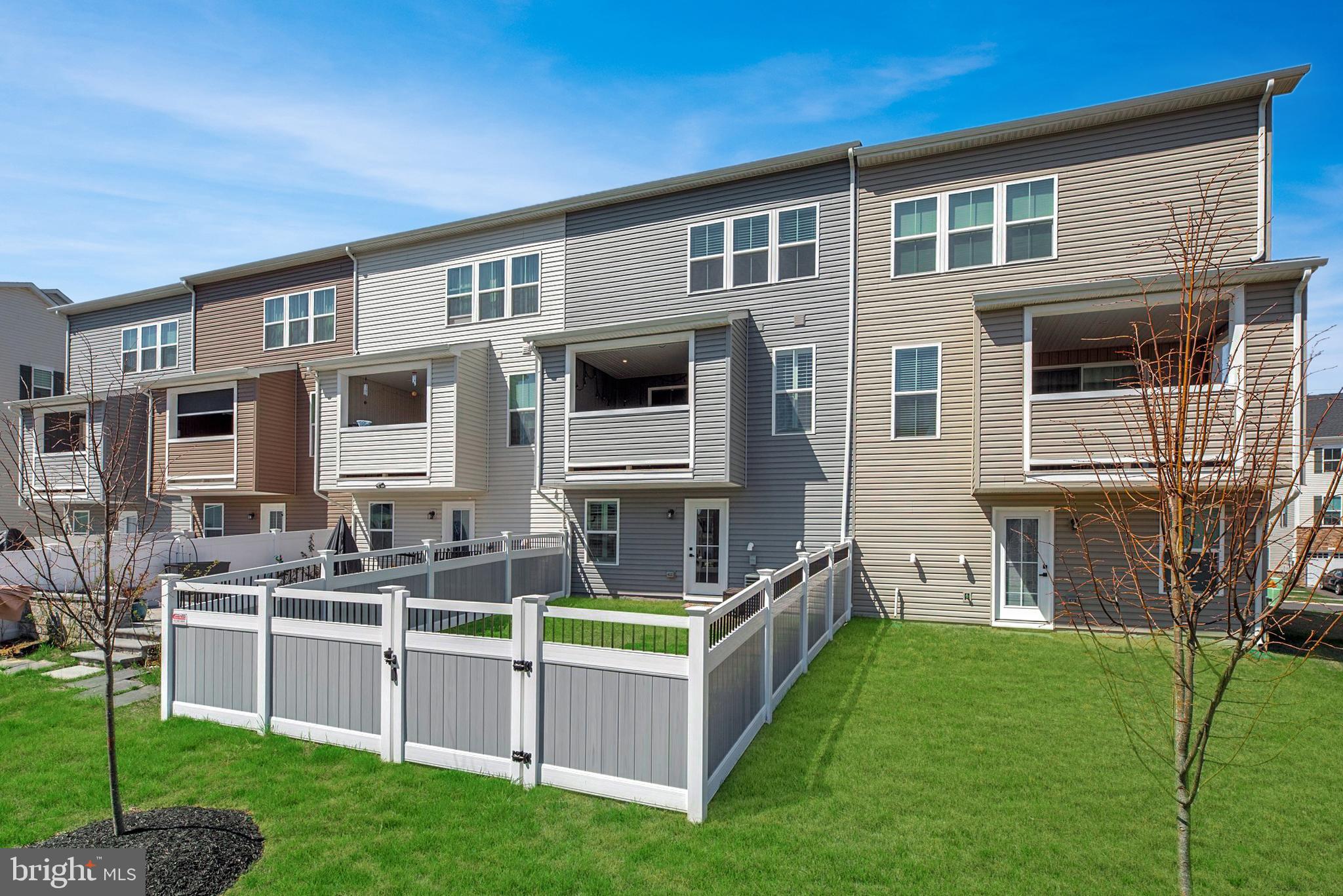 WELLINGTON FARMS - Residential