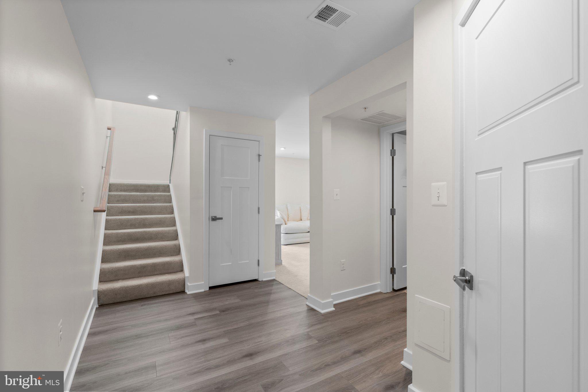 WELLINGTON FARMS - Residential