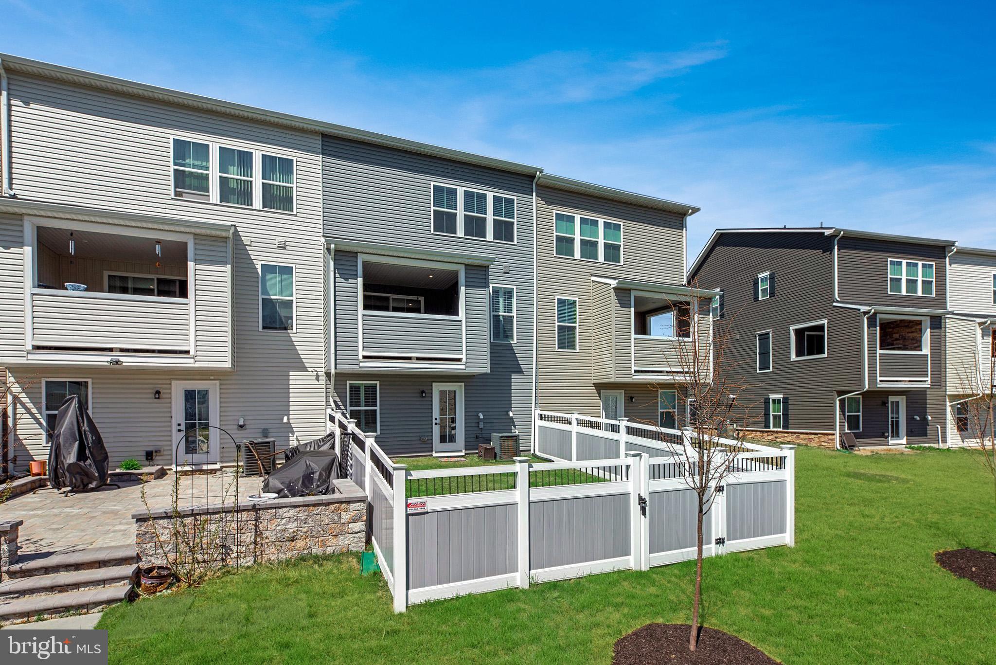 WELLINGTON FARMS - Residential