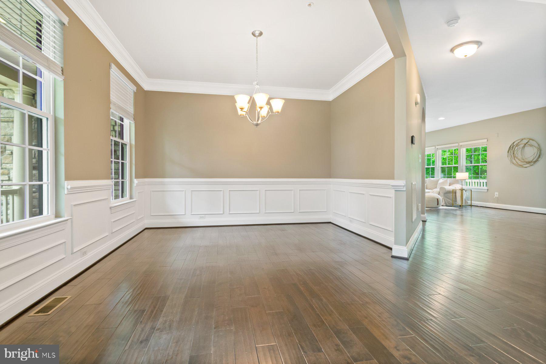 ASPEN LAKE LINGANORE - Residential