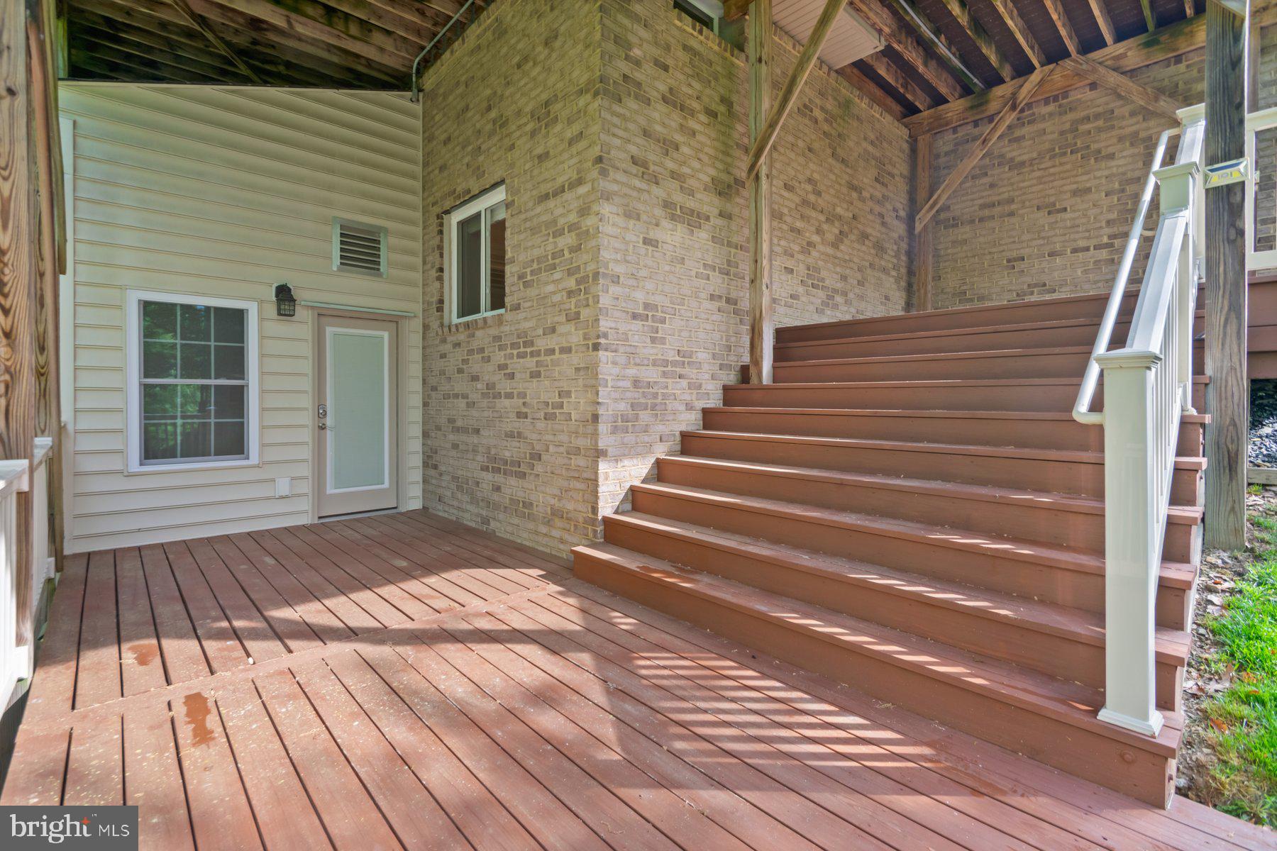 ASPEN LAKE LINGANORE - Residential