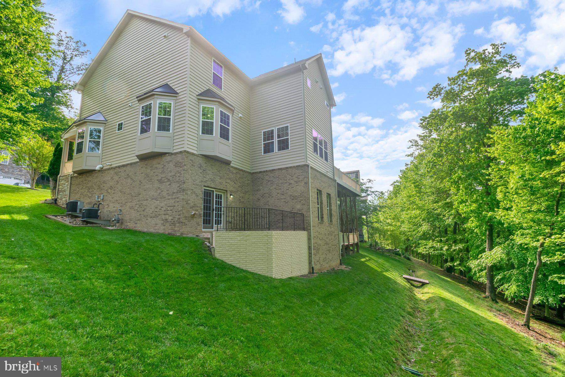 ASPEN LAKE LINGANORE - Residential