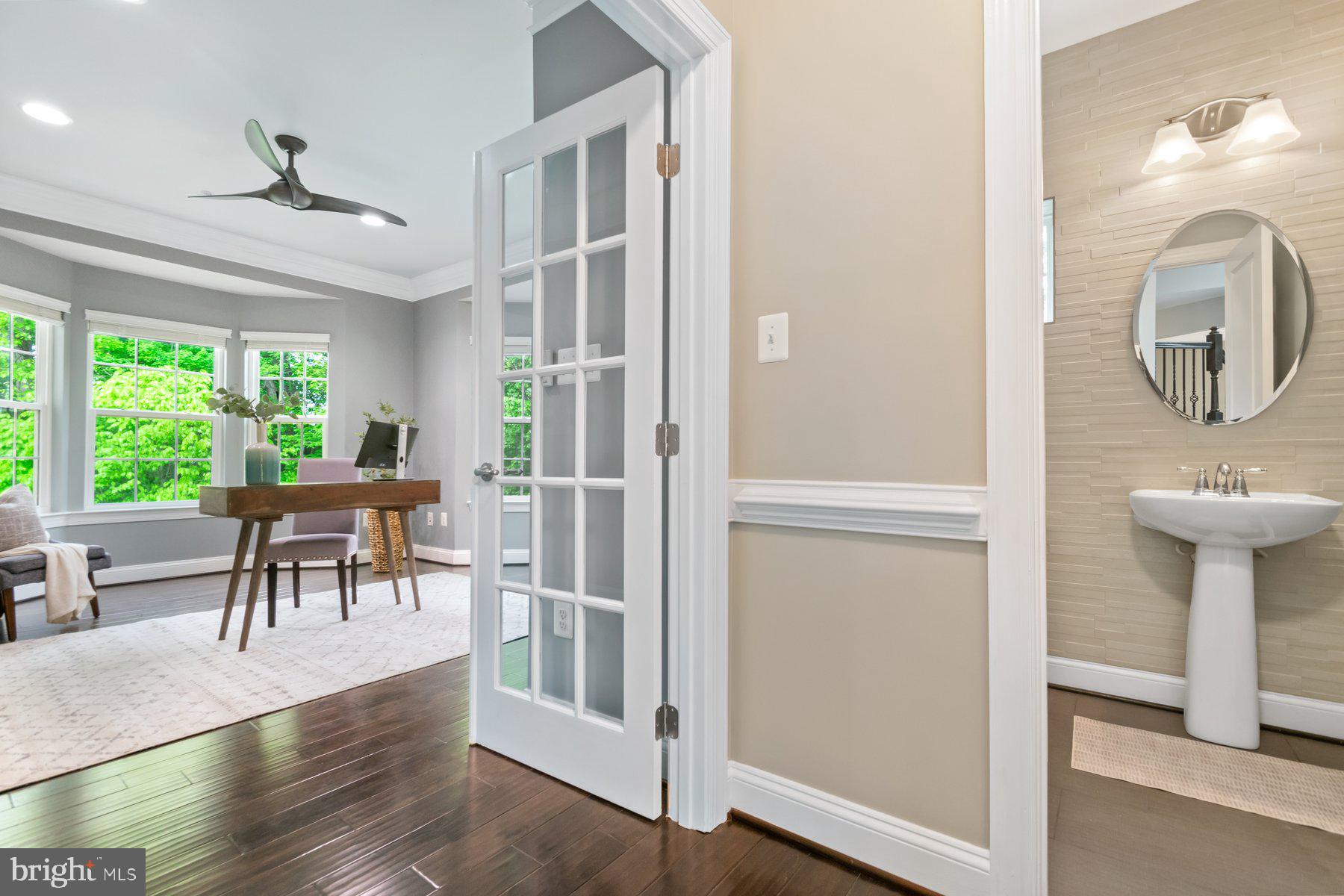 ASPEN LAKE LINGANORE - Residential