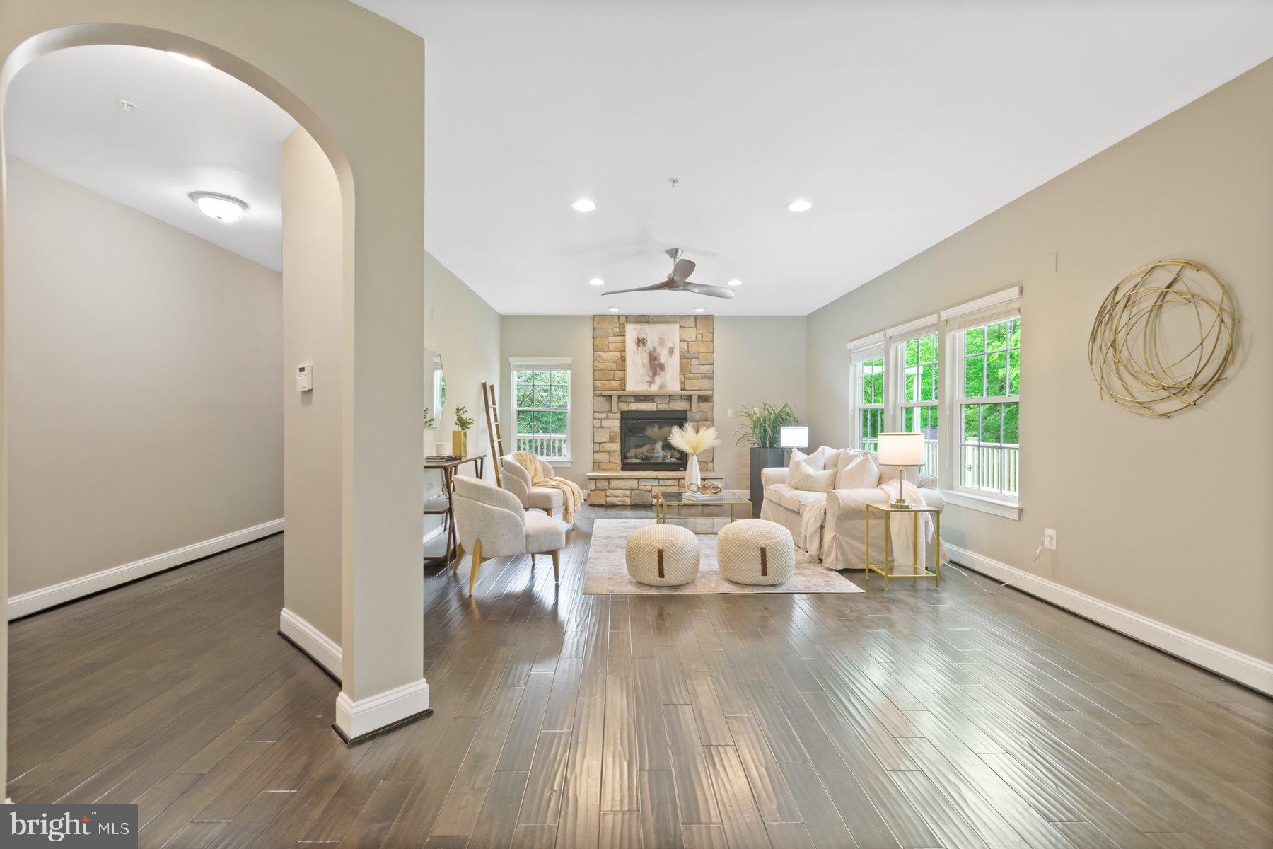 ASPEN LAKE LINGANORE - Residential