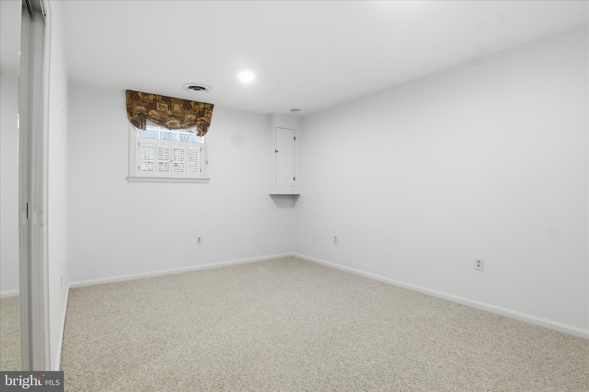 MT VERNON FOREST - Residential