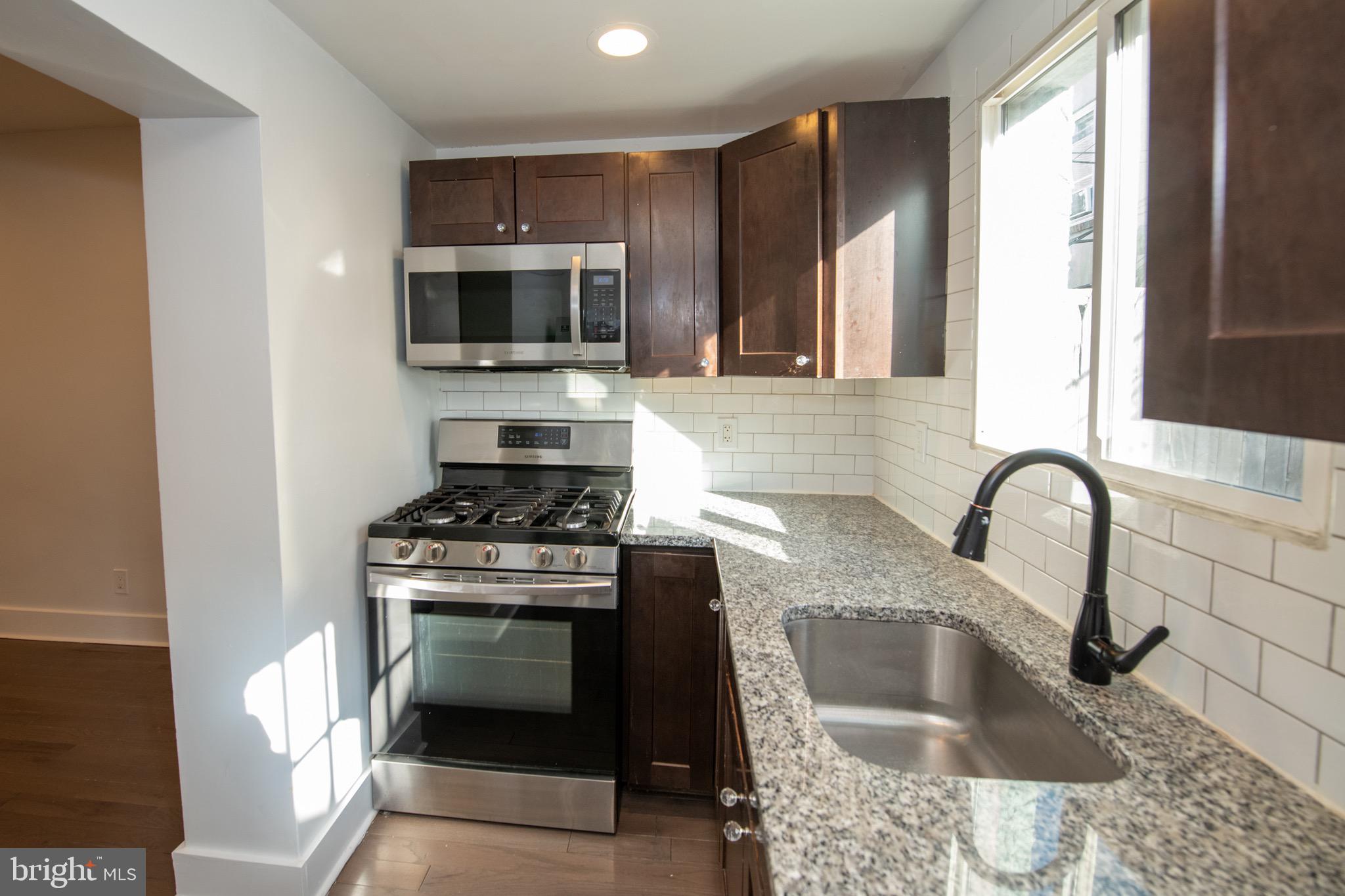 POINT BREEZE - Residential