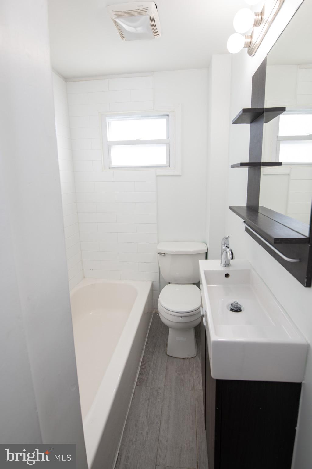 POINT BREEZE - Residential