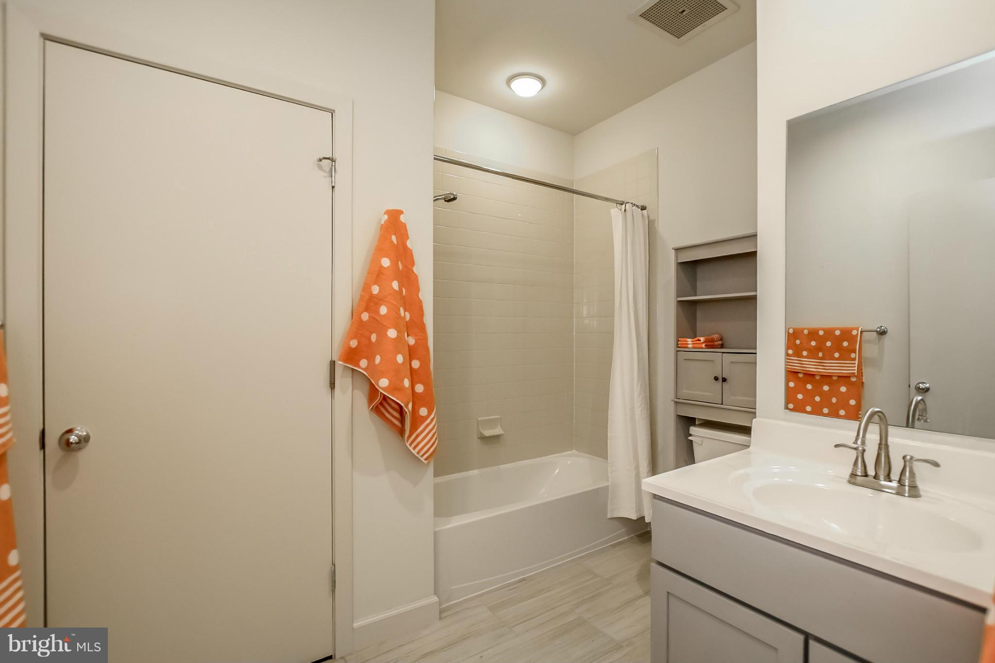 FEDERAL HILL HISTORIC DISTRICT - Residential Lease