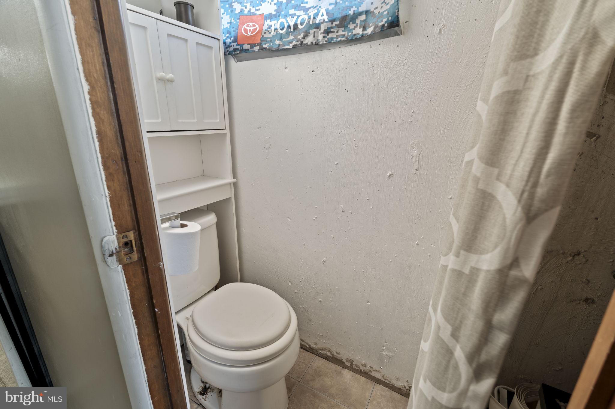 HOLME CIRCLE - Residential