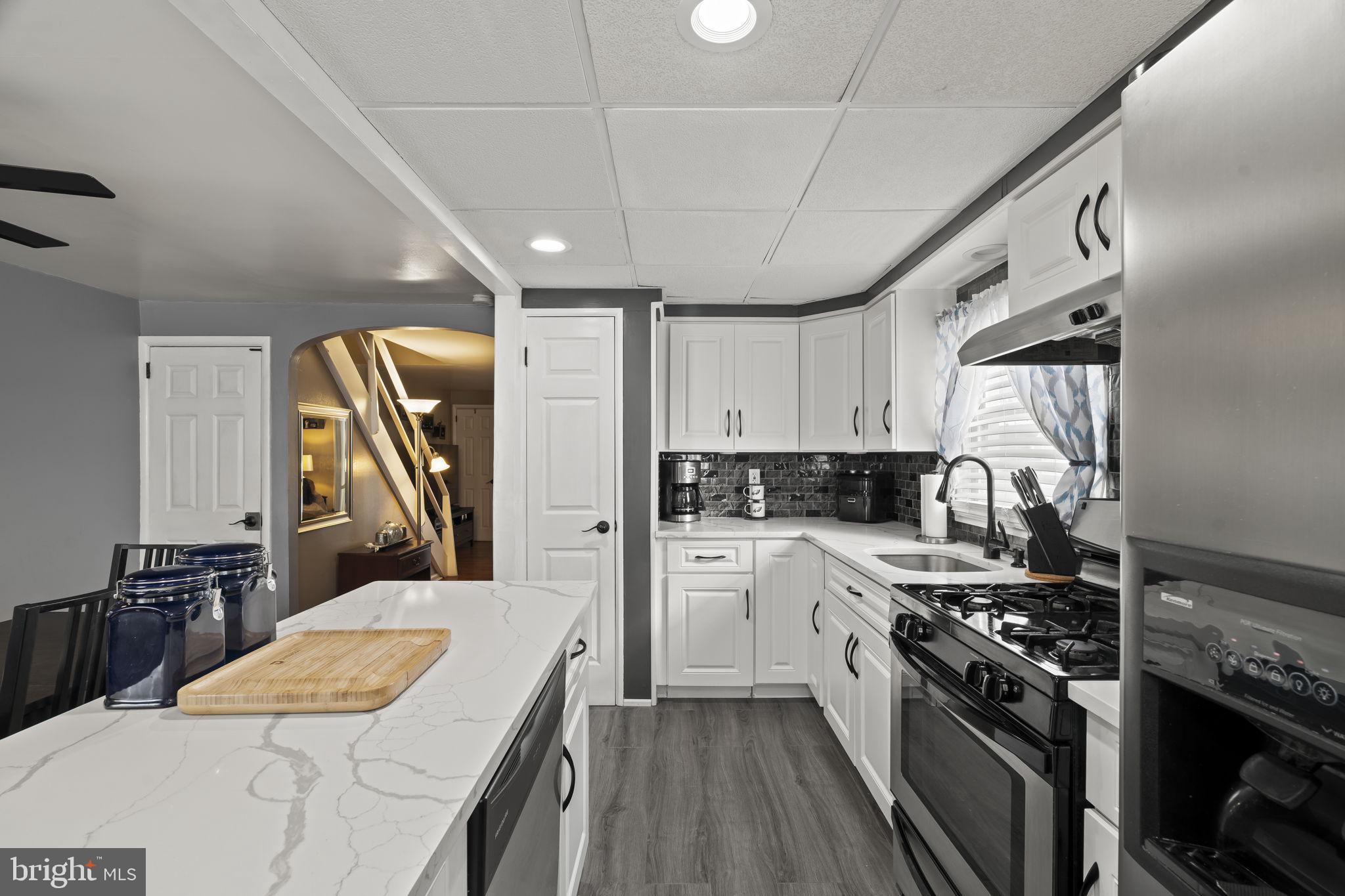 HOLME CIRCLE - Residential