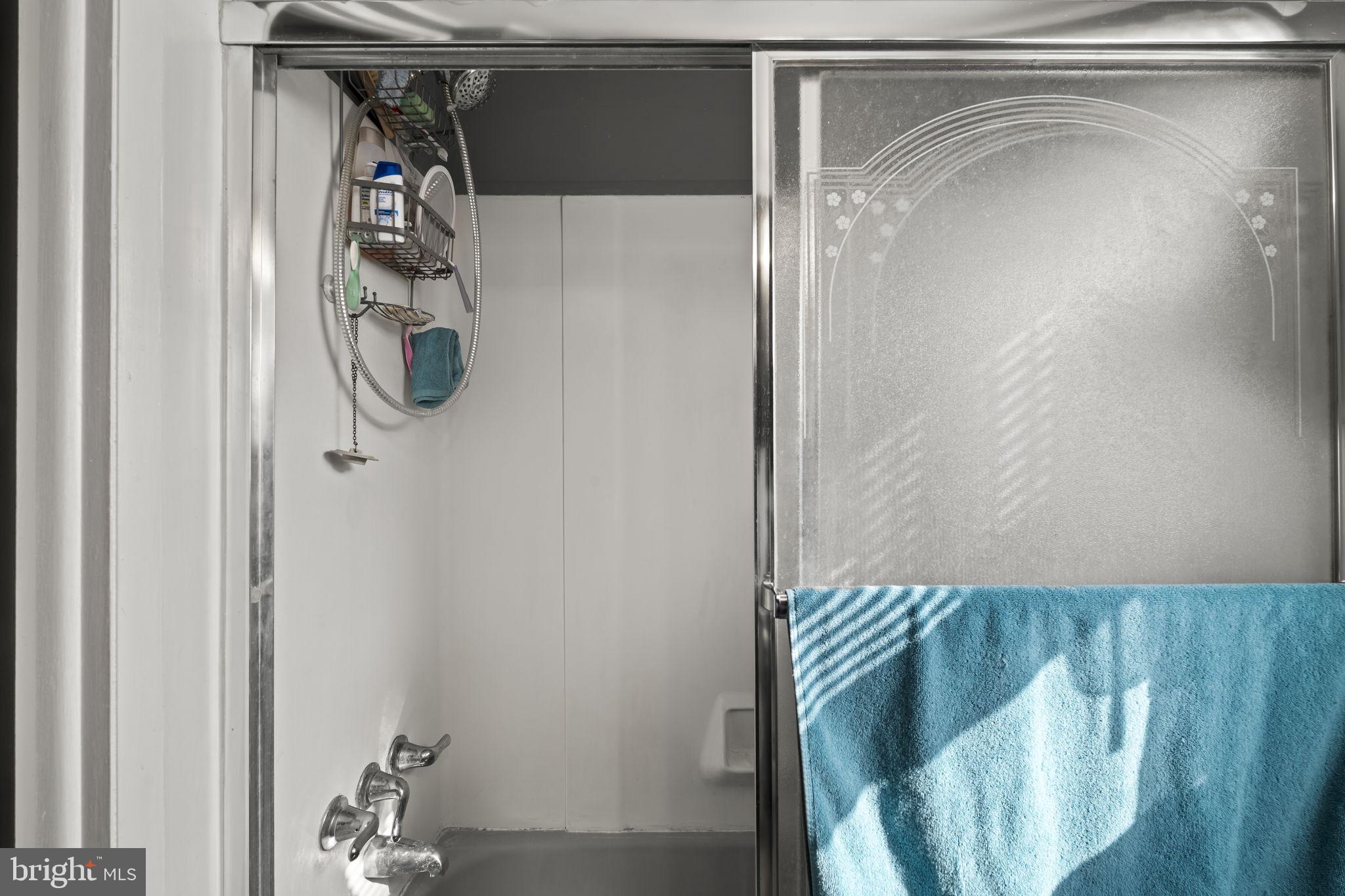 HOLME CIRCLE - Residential