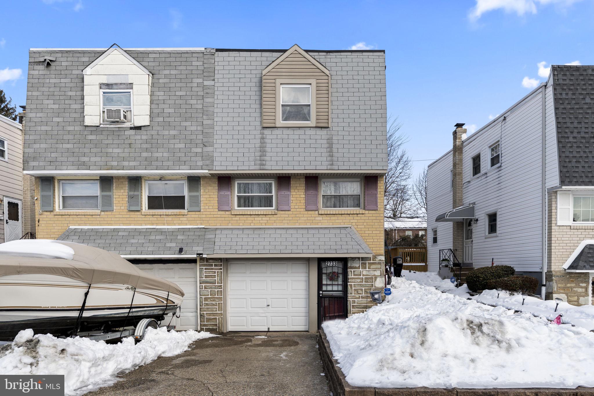 HOLME CIRCLE - Residential