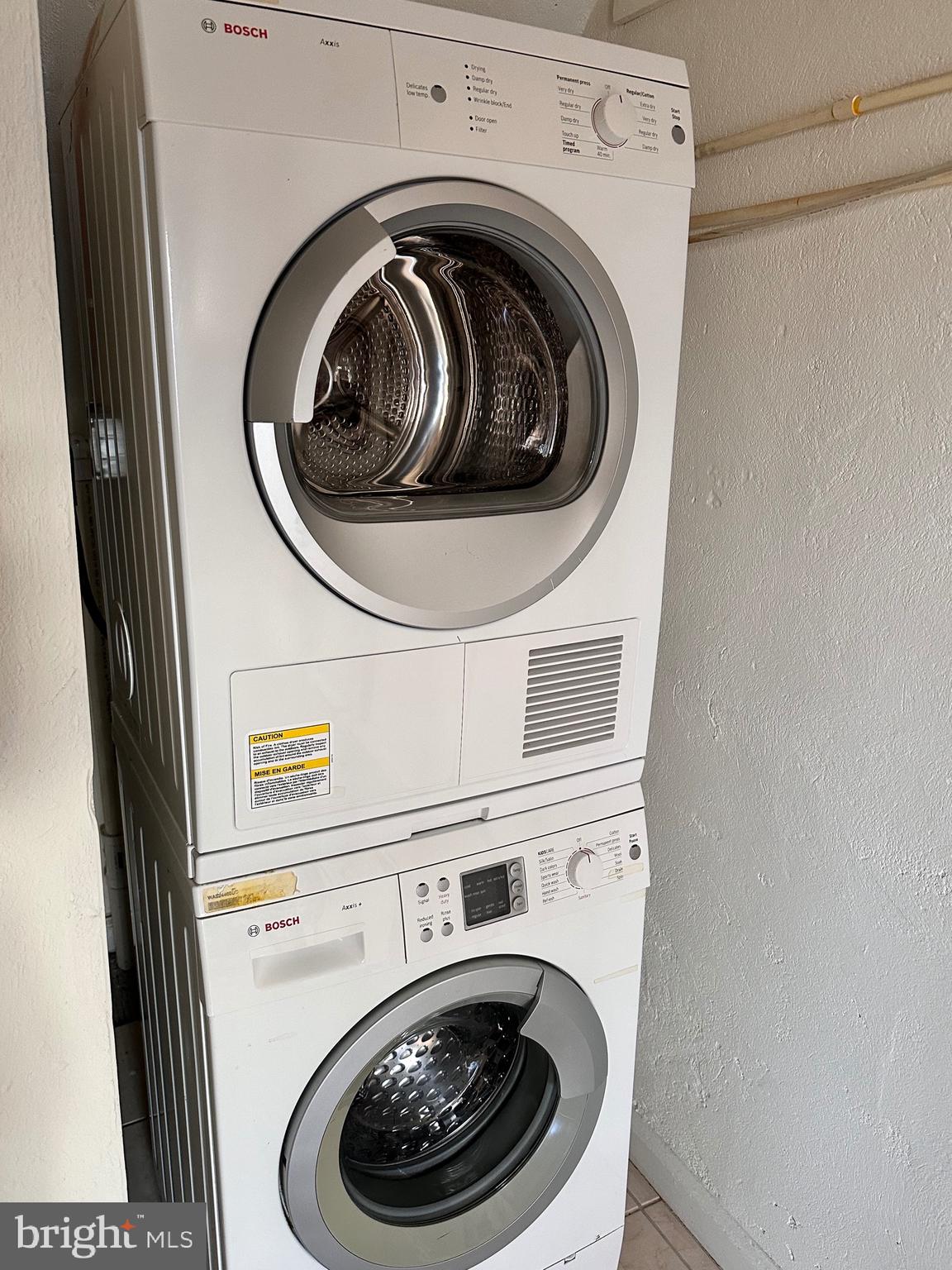 HUME SPRINGS - Residential