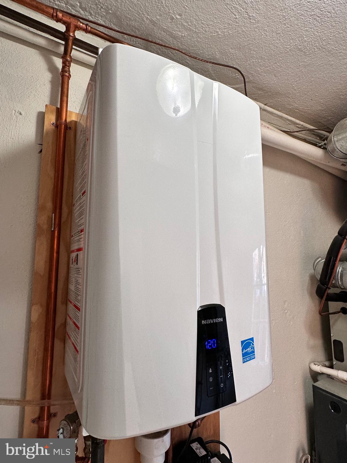 HUME SPRINGS - Residential