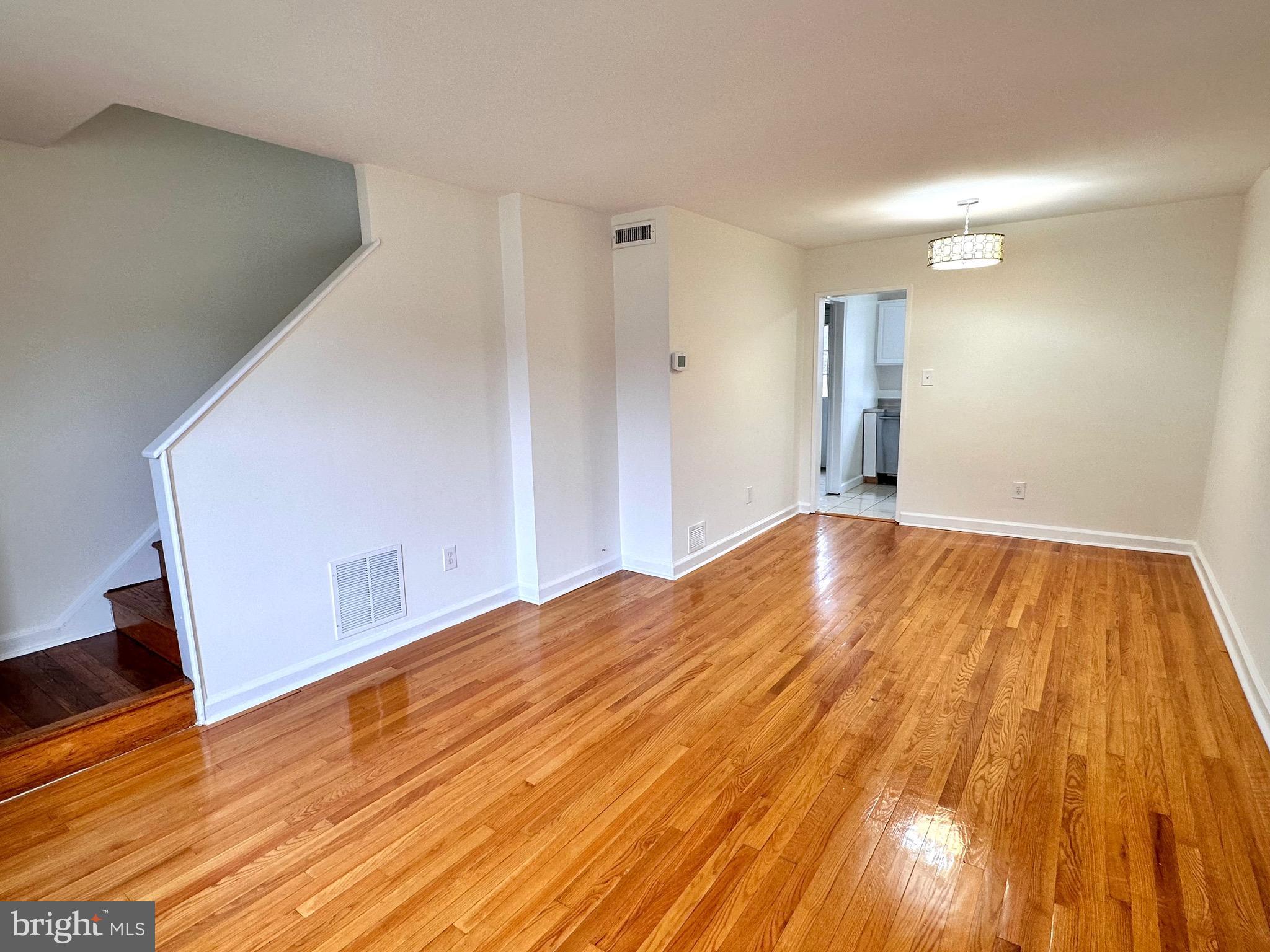 HUME SPRINGS - Residential