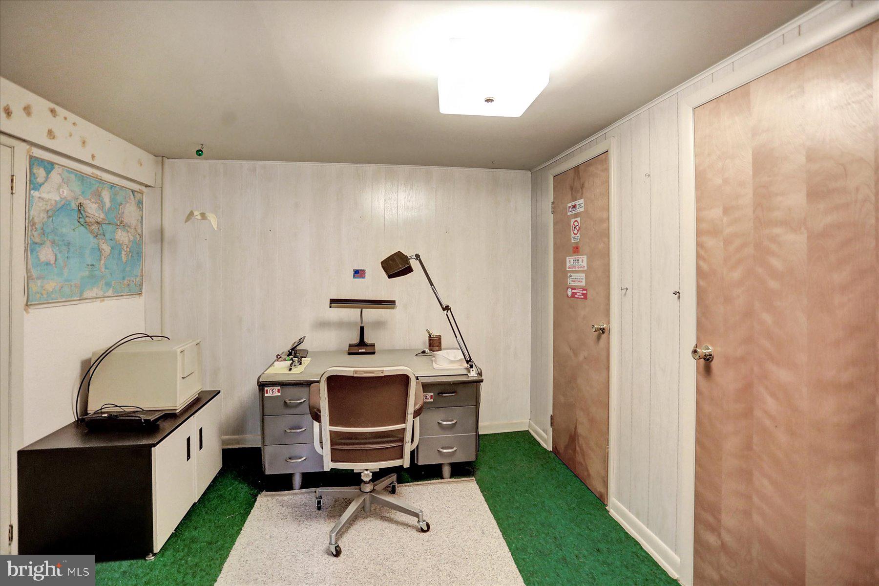 NOLL MANOR - Residential