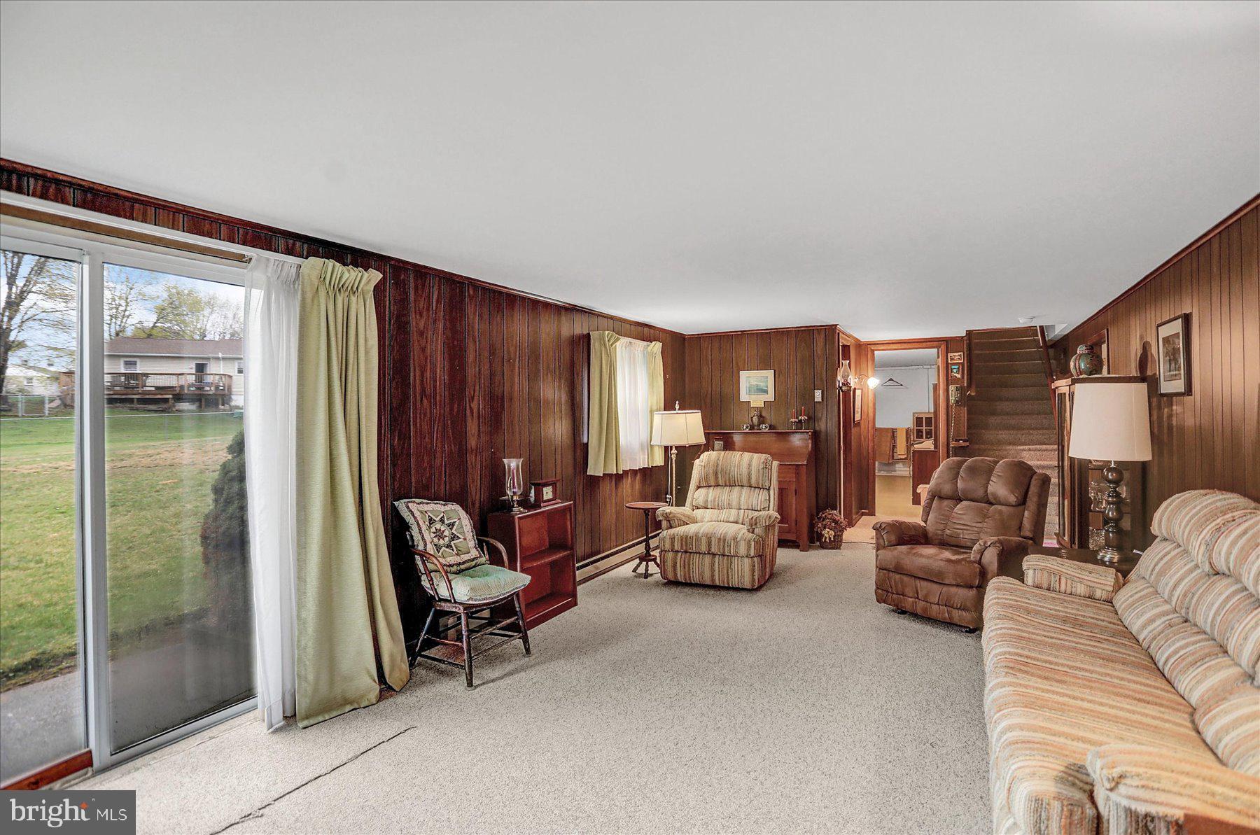 NOLL MANOR - Residential