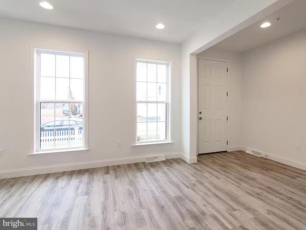 WALDEN - Residential Lease