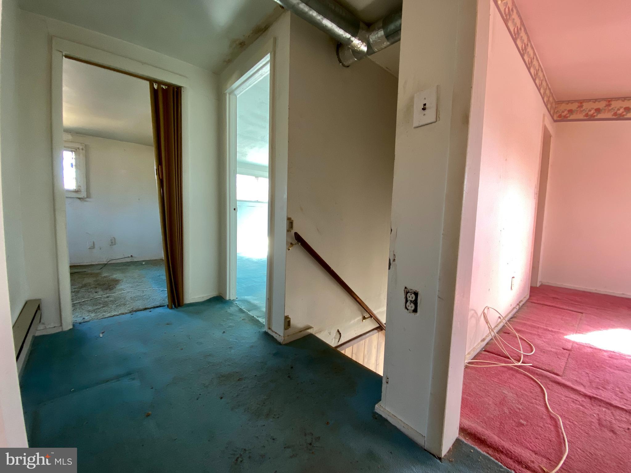 UPPER MAGOTHY BEACH - Residential