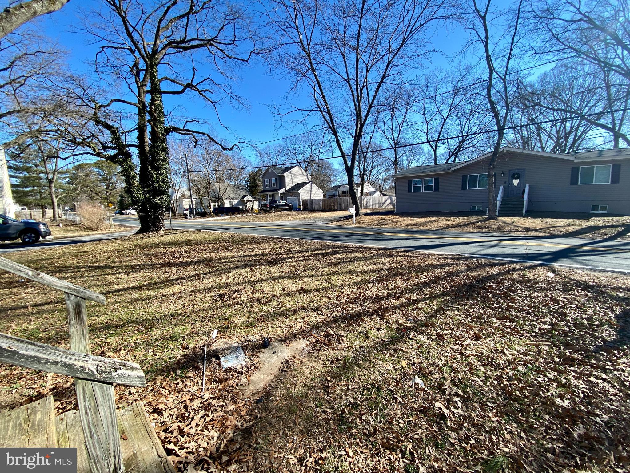 UPPER MAGOTHY BEACH - Residential