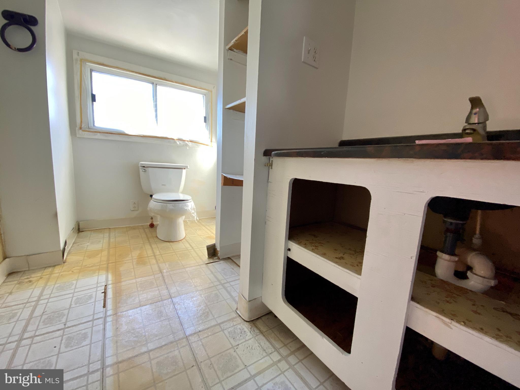 UPPER MAGOTHY BEACH - Residential