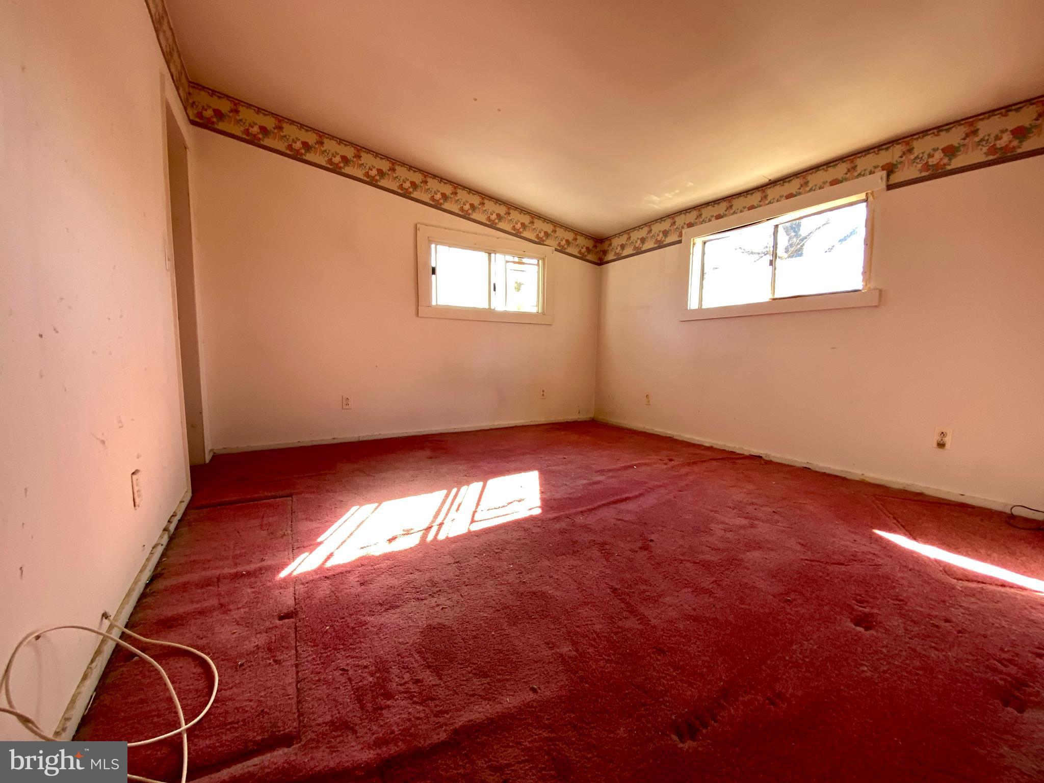 UPPER MAGOTHY BEACH - Residential