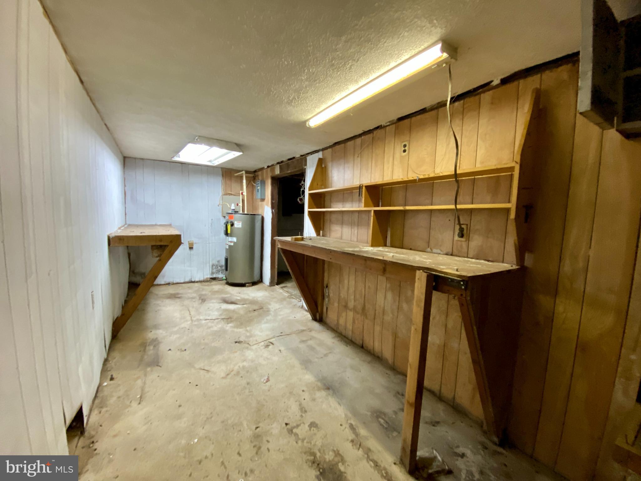 UPPER MAGOTHY BEACH - Residential