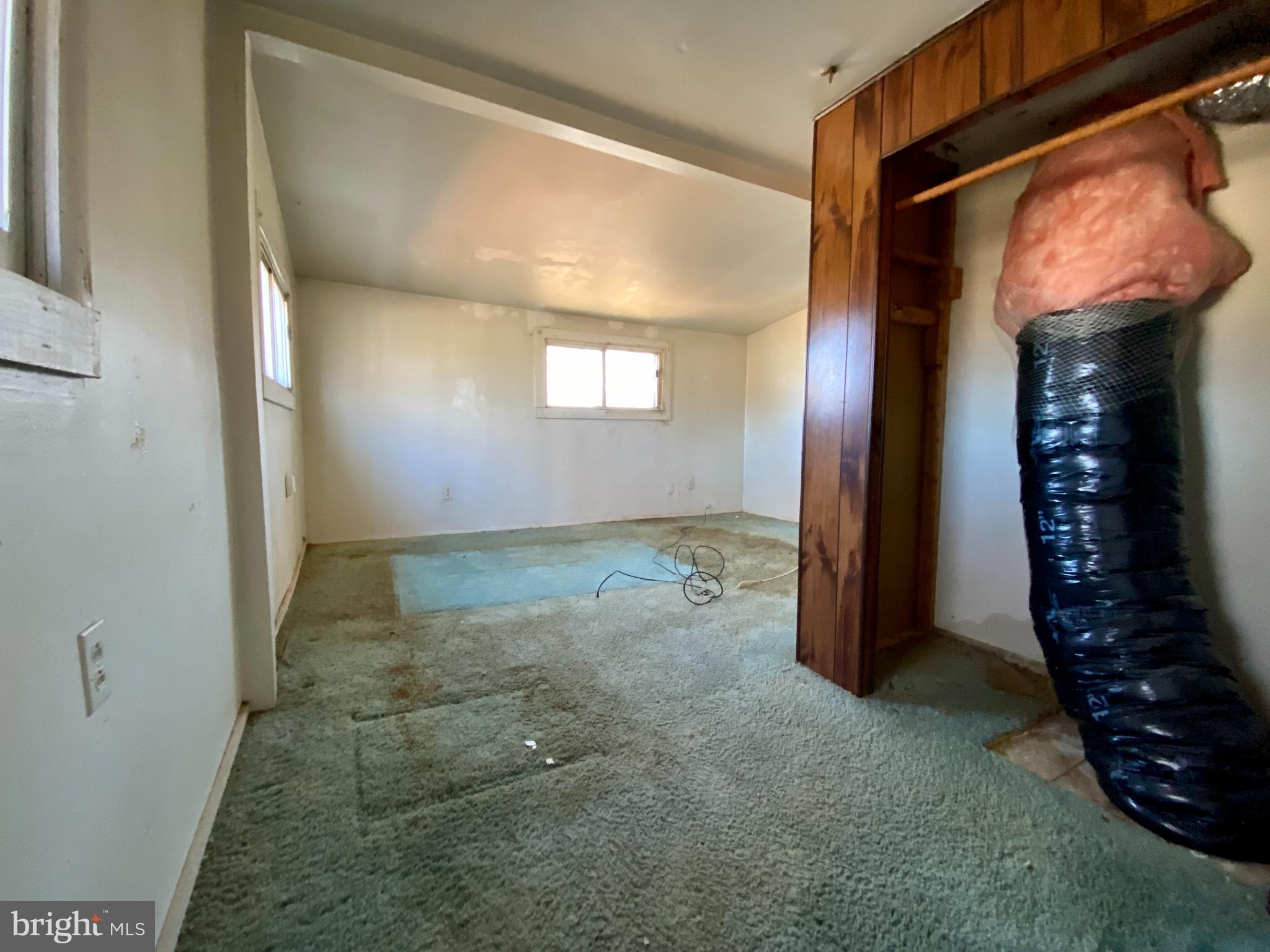 UPPER MAGOTHY BEACH - Residential